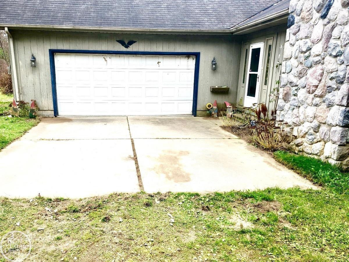 7171 Hewitt Road, Grant, MI 48032 — Photo 30