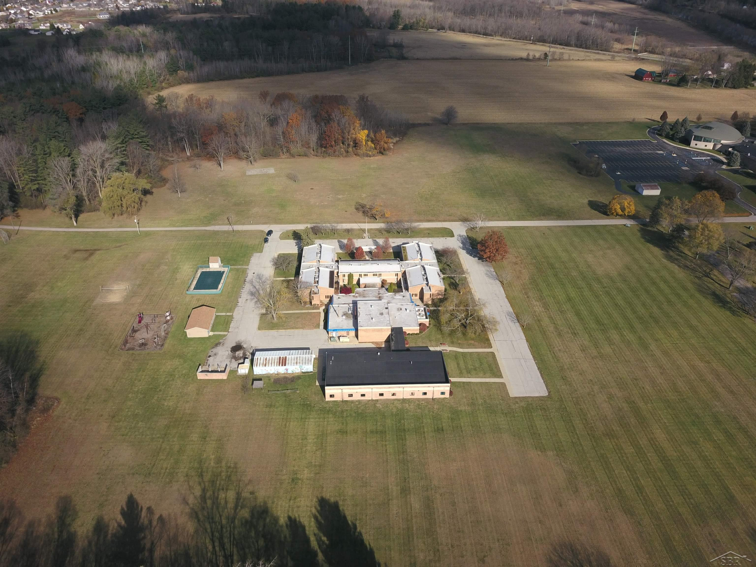 925 N River Drive, Saginaw, MI 48609 — Photo 9