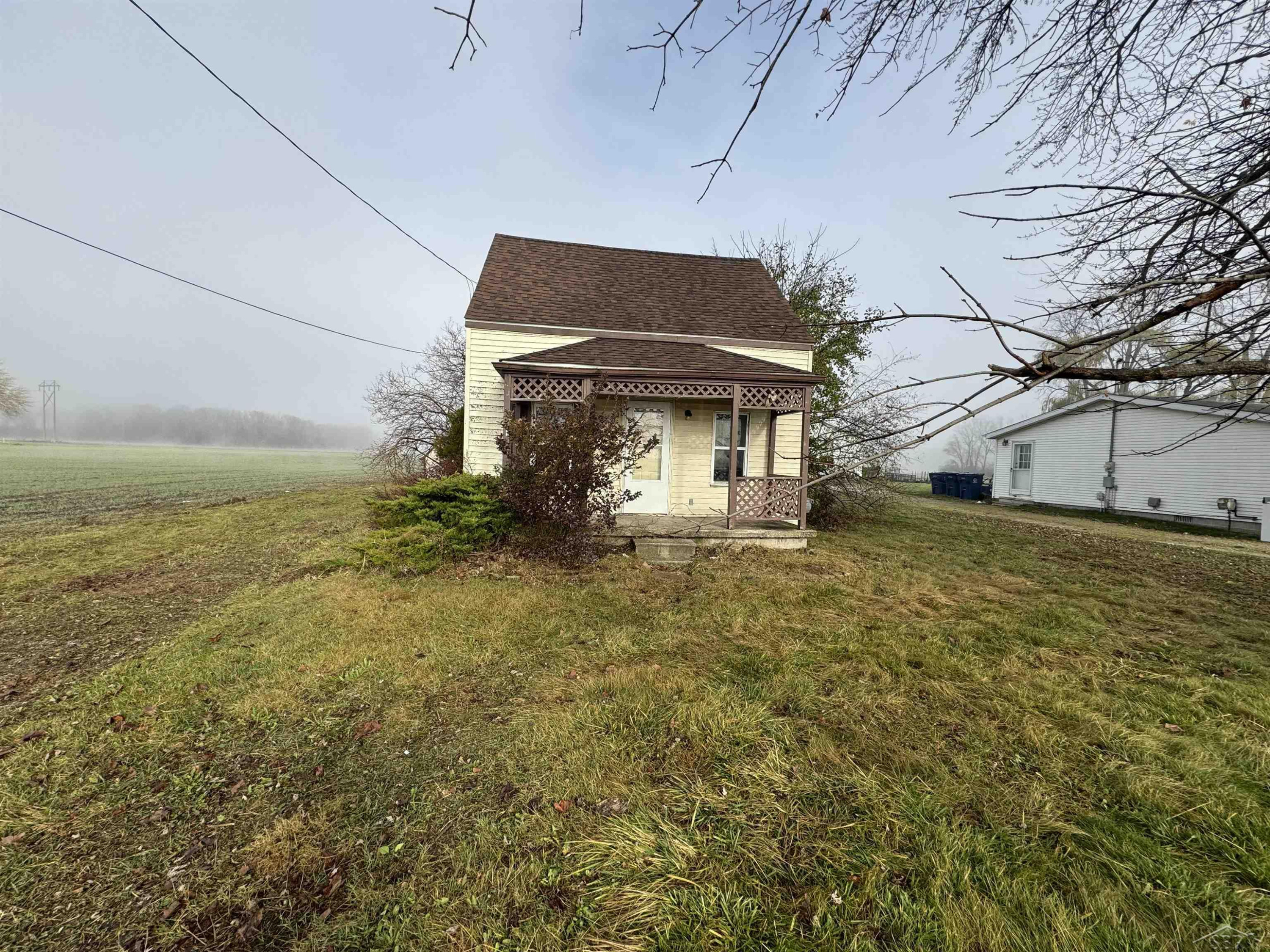 1240 W Curtis Road, Saginaw, MI 48601 — front exterior