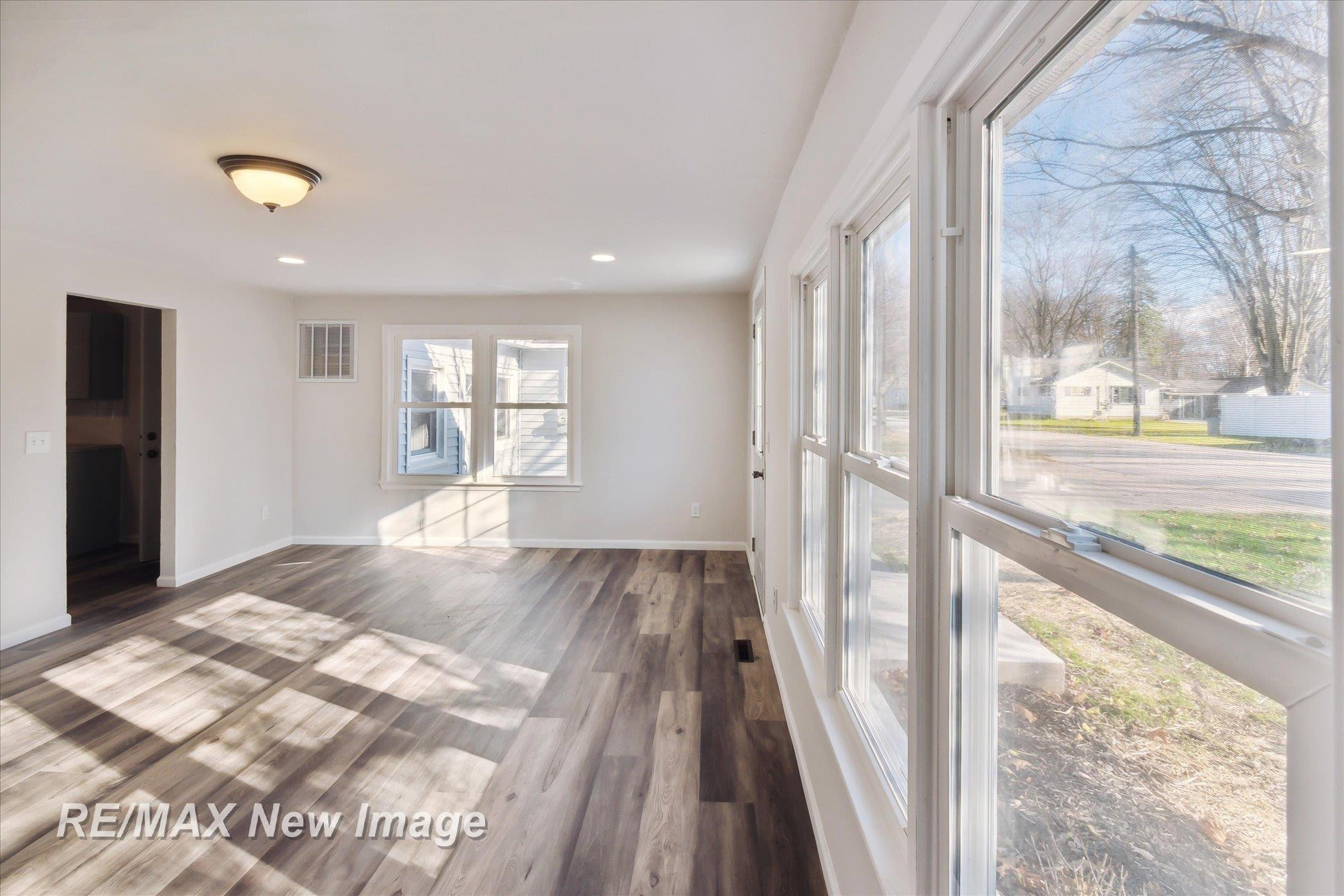 212 Sheler Street, Coleman, MI 48618 — Photo 7