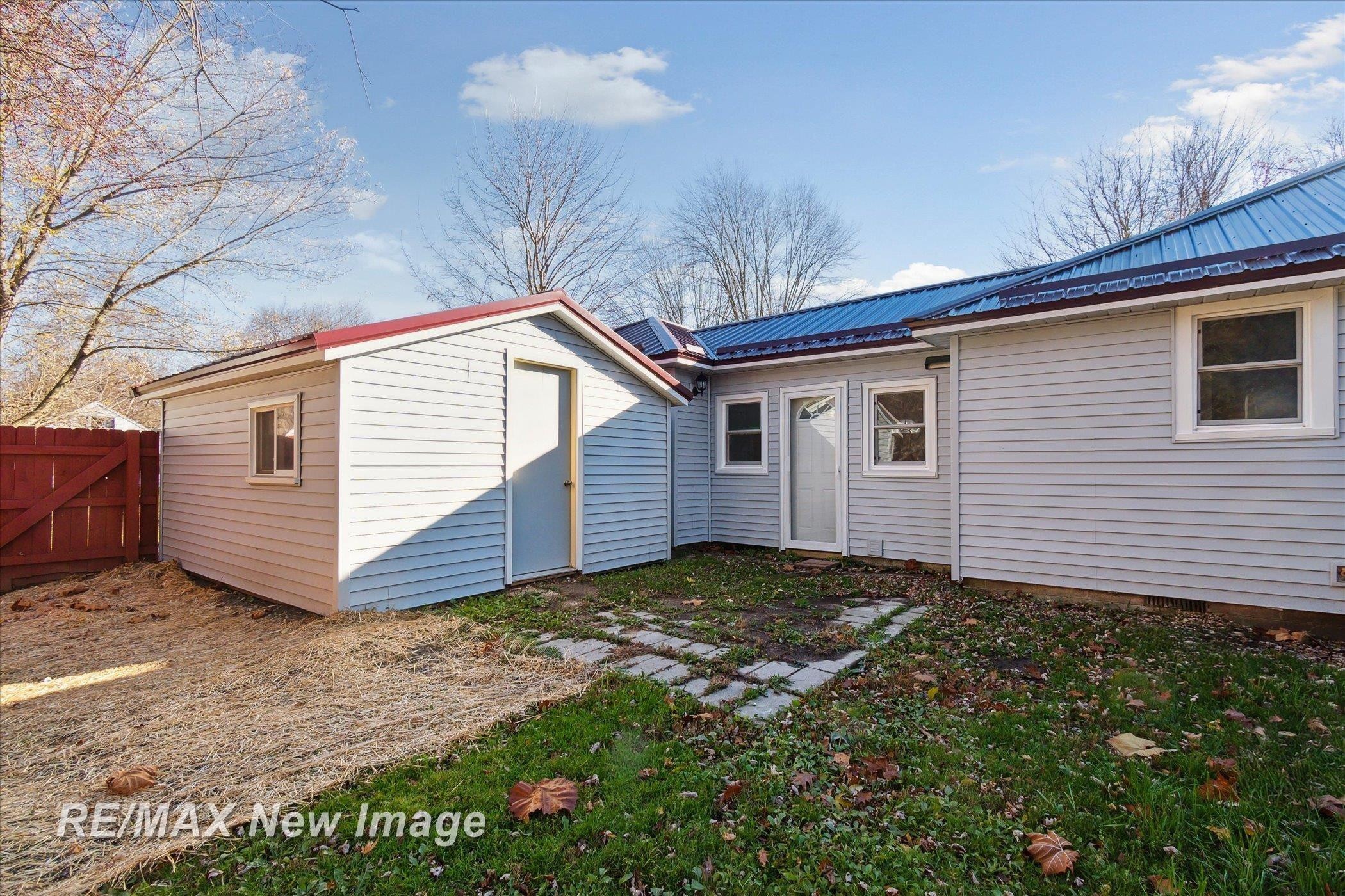 212 Sheler Street, Coleman, MI 48618 — Photo 32