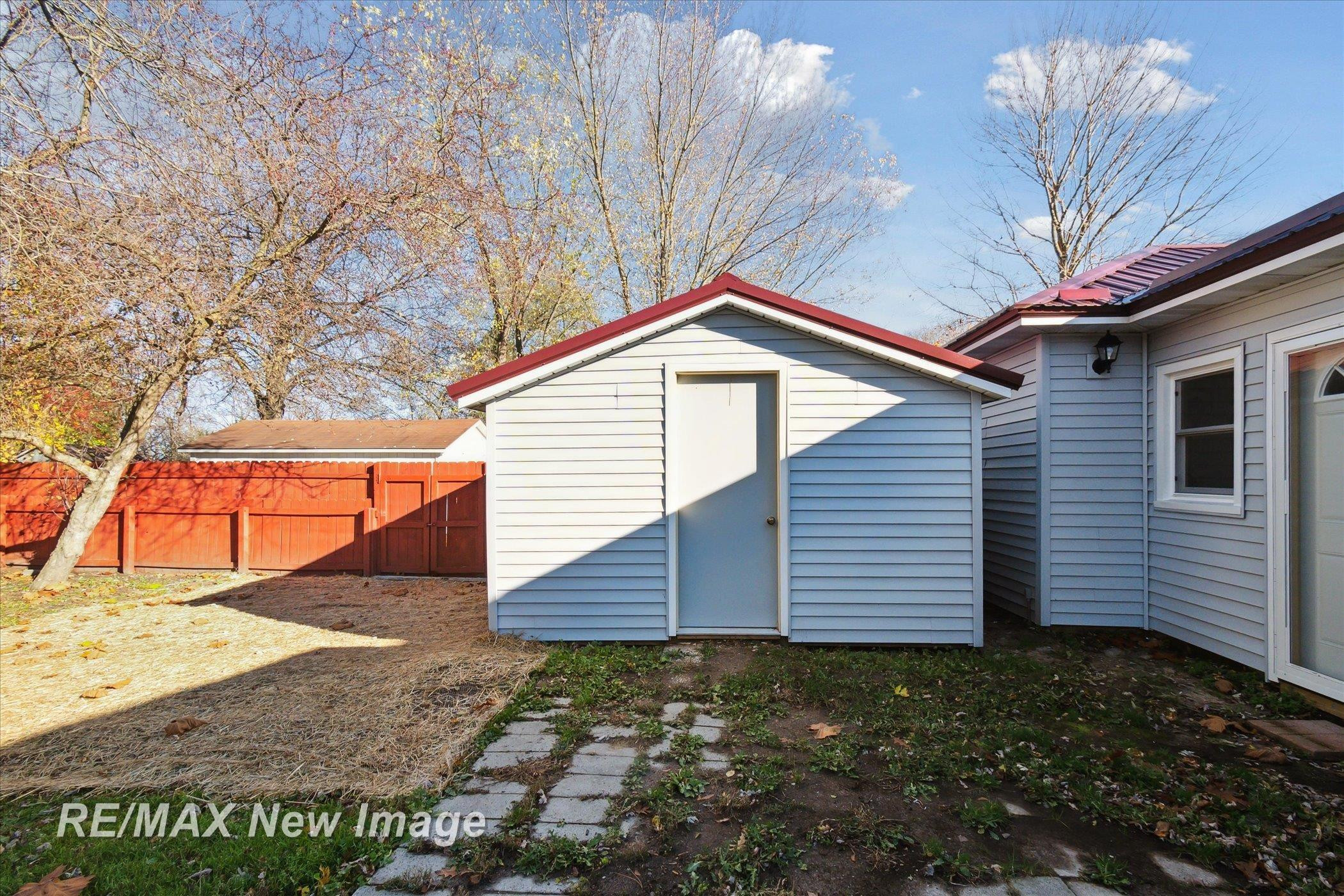 212 Sheler Street, Coleman, MI 48618 — Photo 33