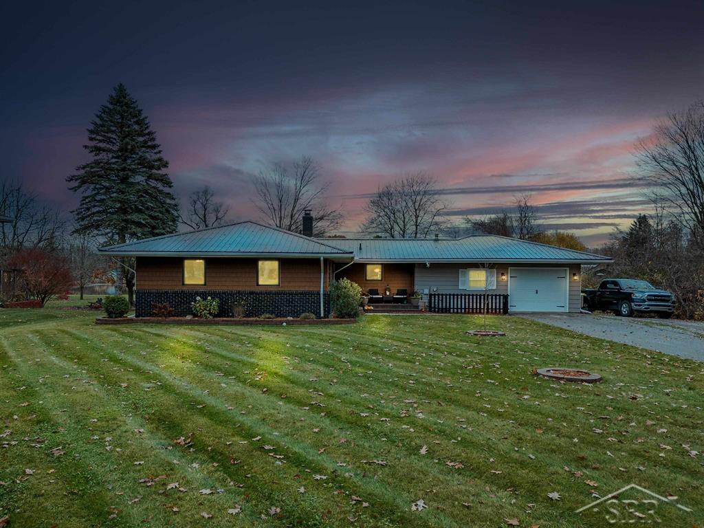 620 Witbeck Drive, Clare, MI 48617 — front exterior