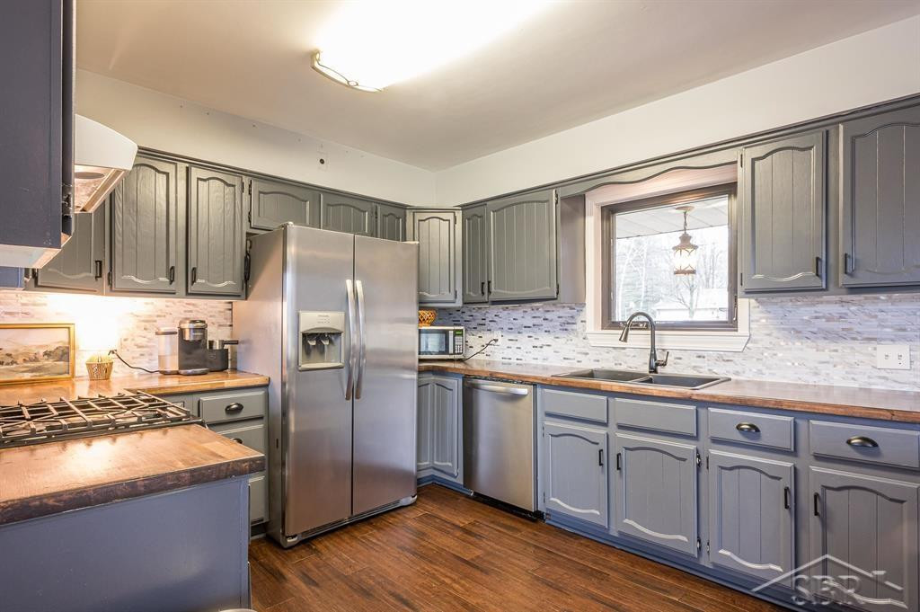620 Witbeck Drive, Clare, MI 48617 — Photo 14