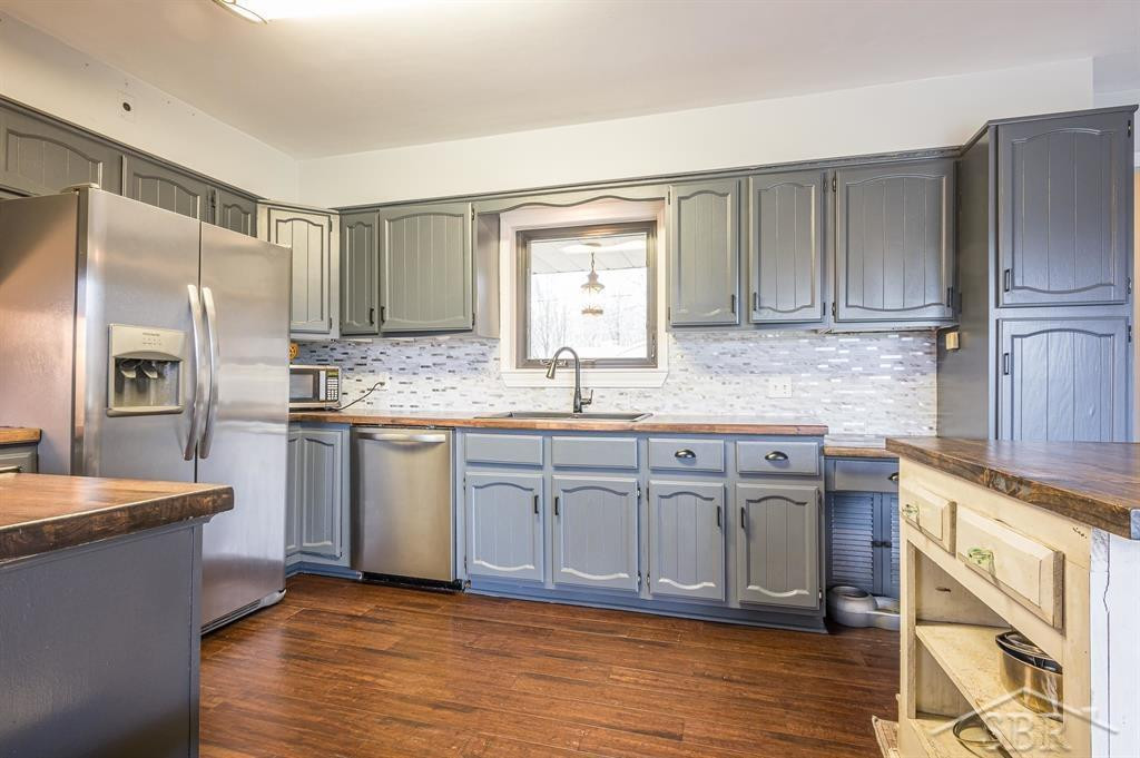 620 Witbeck Drive, Clare, MI 48617 — Photo 15