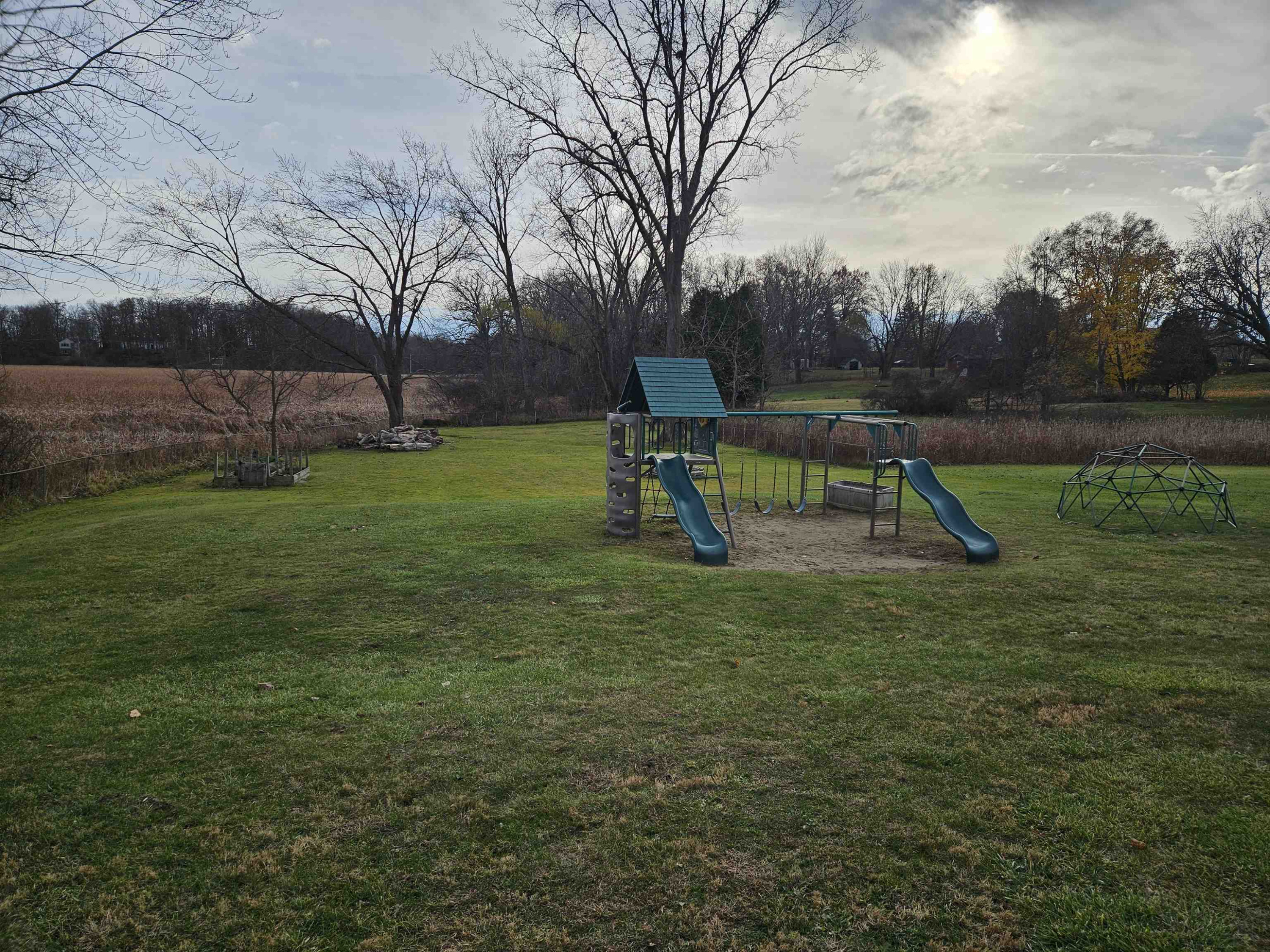 10096 Janaroy Court, MI — Photo 3