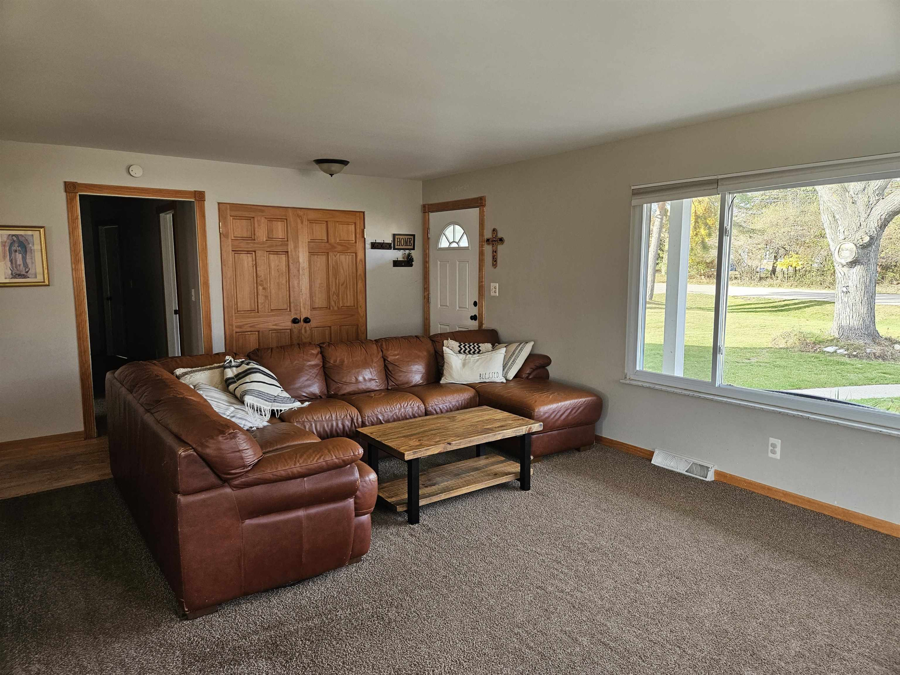 10096 Janaroy Court, MI — Photo 7