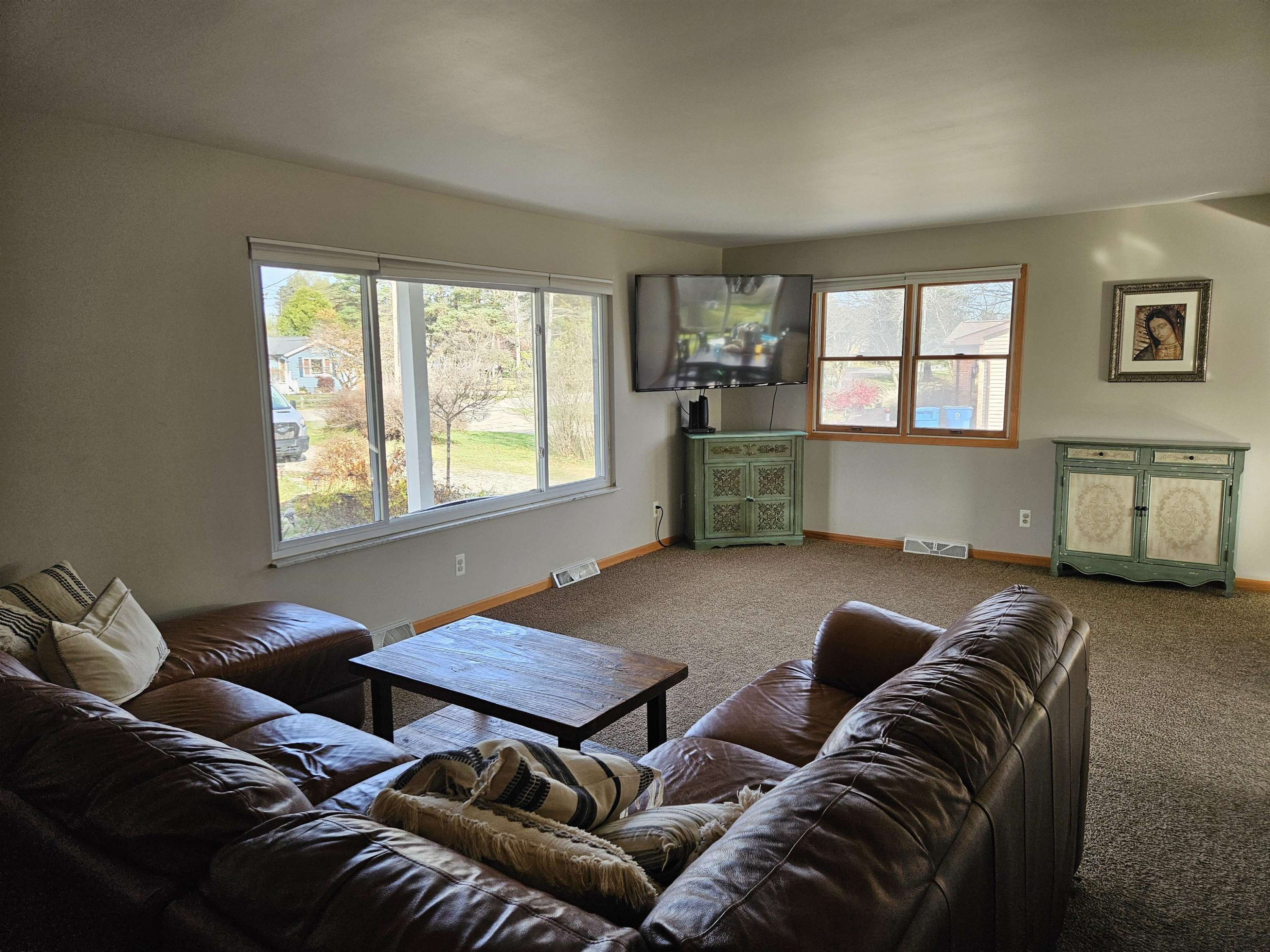 10096 Janaroy Court, MI — Photo 8