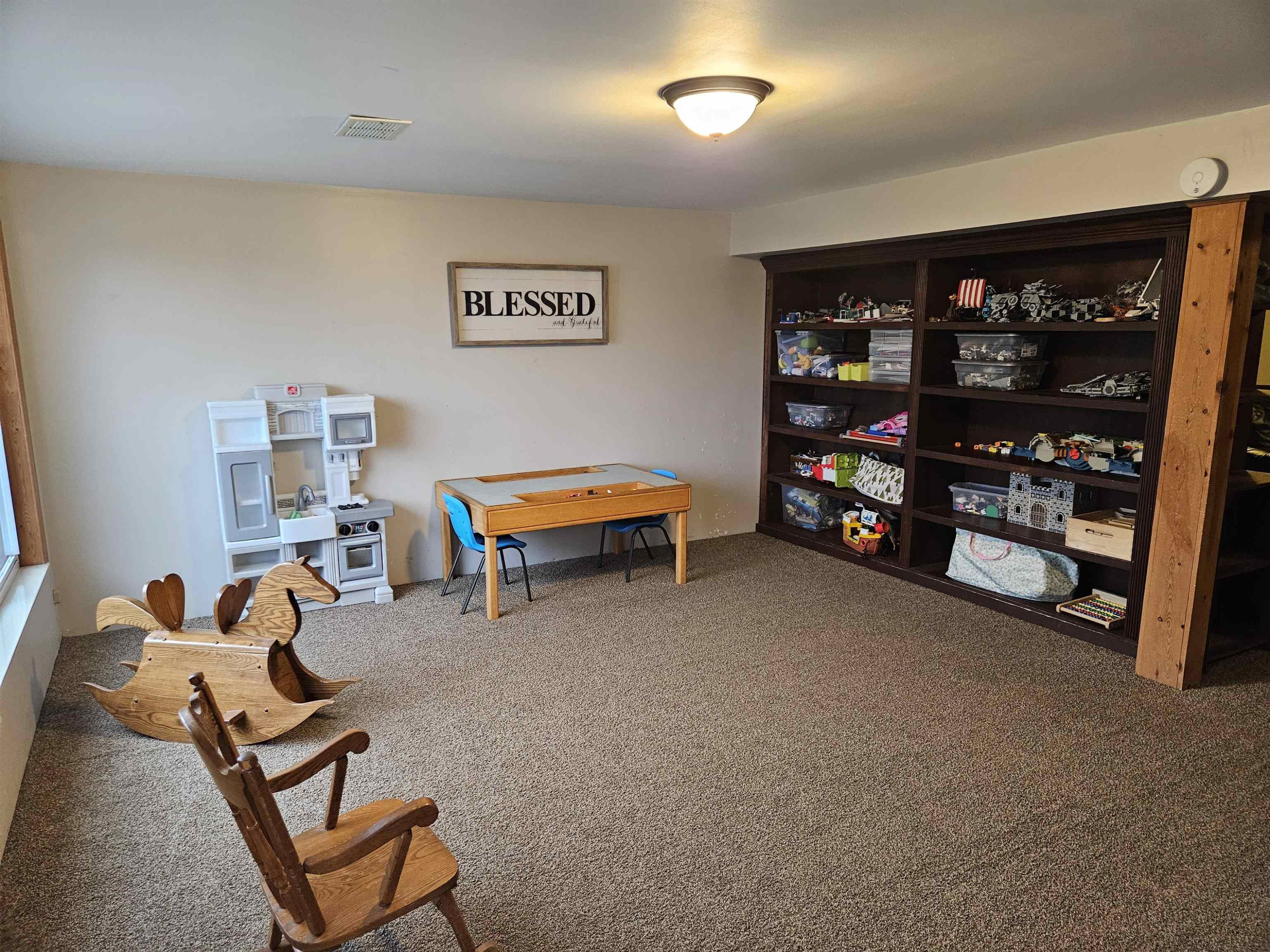 10096 Janaroy Court, MI — Photo 15