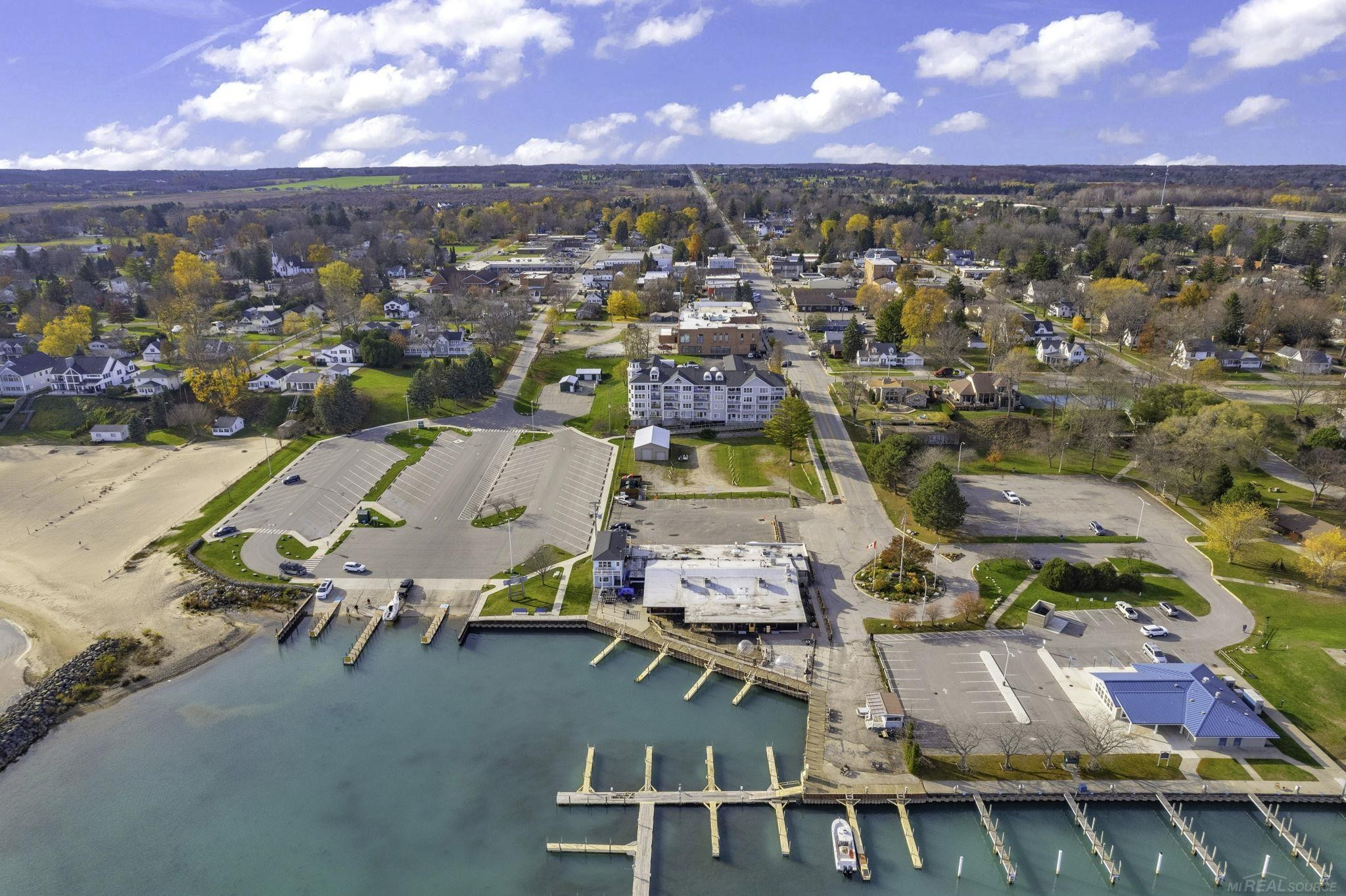 7338 Huron Ave. Street, #301, Lexington, MI 48450 — Photo 5