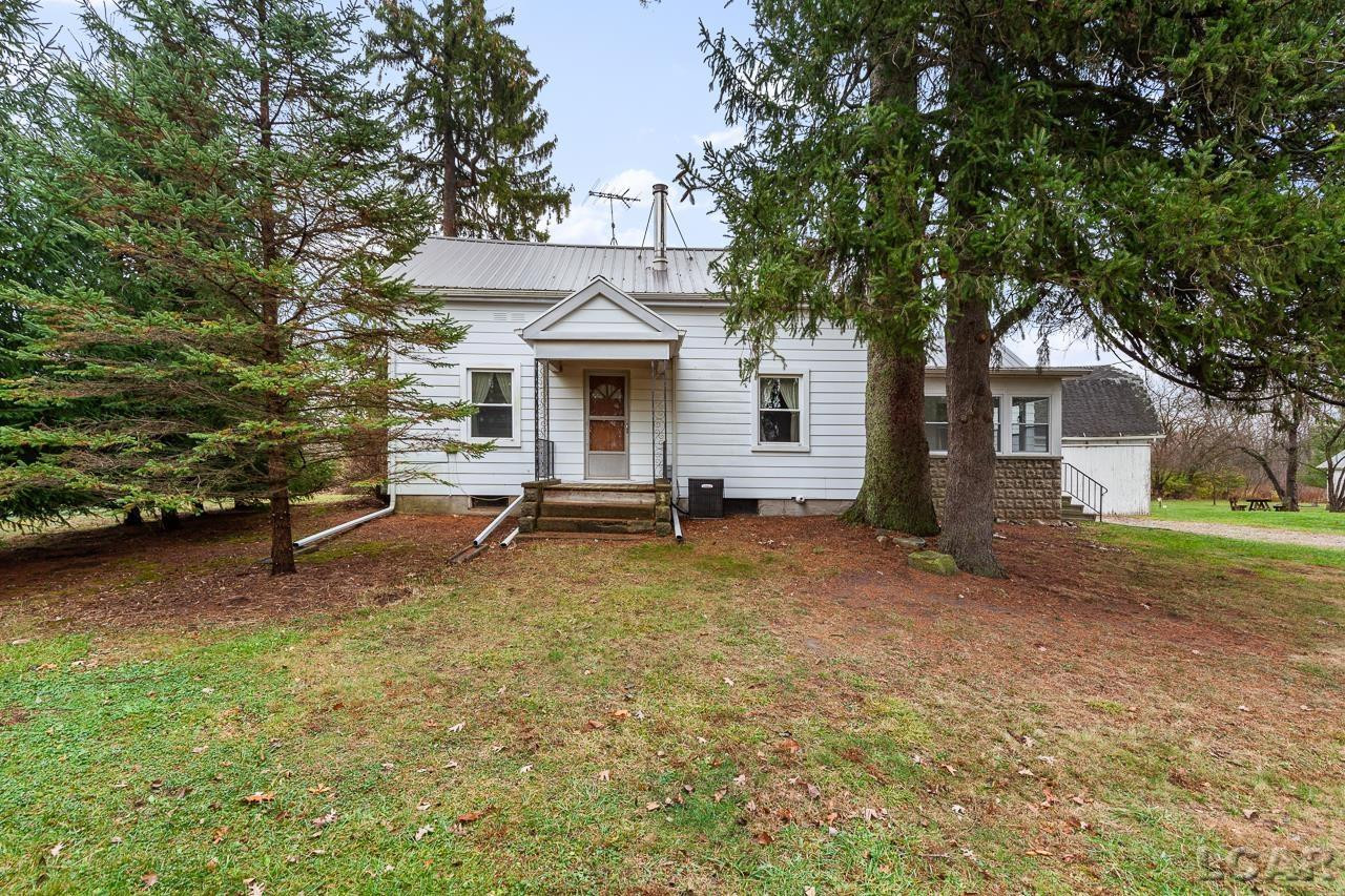2389 Humphrey, Palmyra, MI 49268 — front exterior