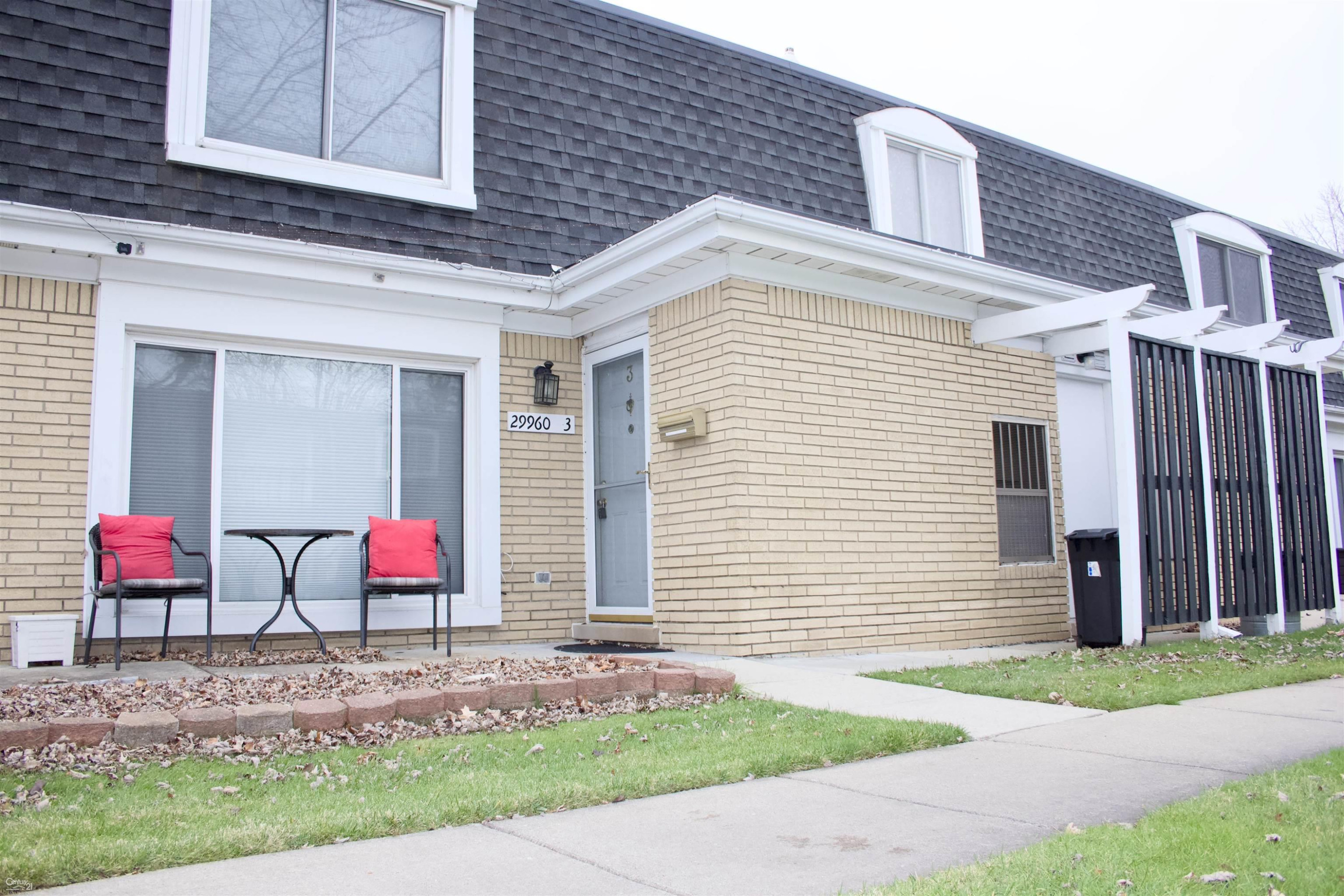 29960 City Center Drive, 3, Warren, MI 48093 — Photo 3