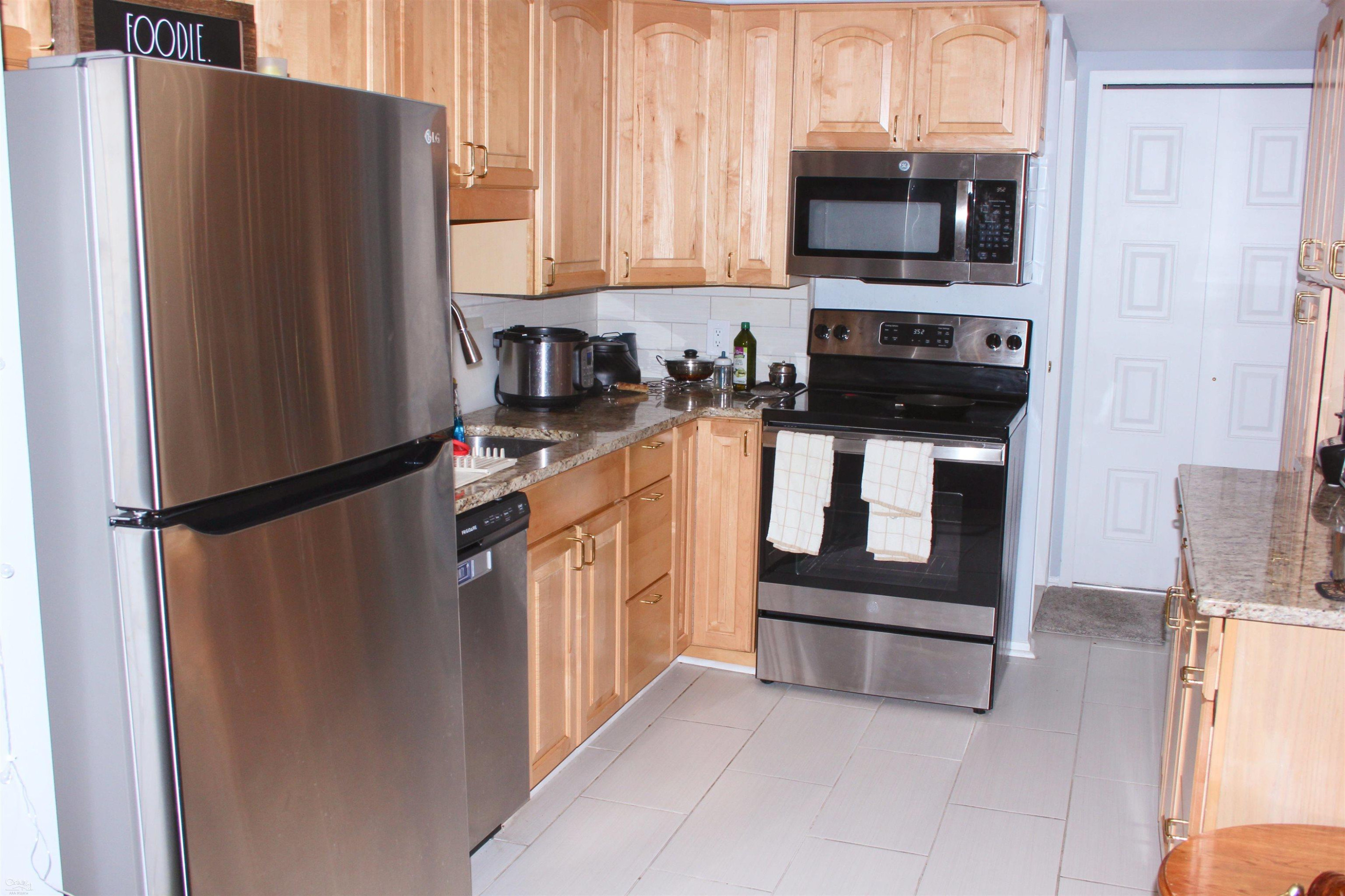 29960 City Center Drive, 3, Warren, MI 48093 — Photo 7