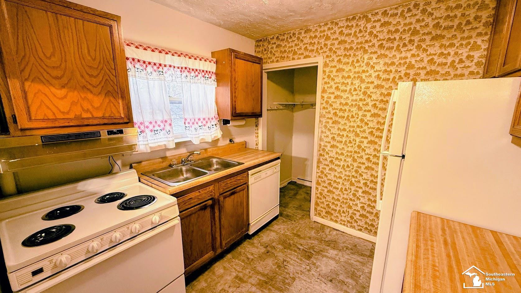 811 Young, Ypsilanti, MI 48198 — Photo 10