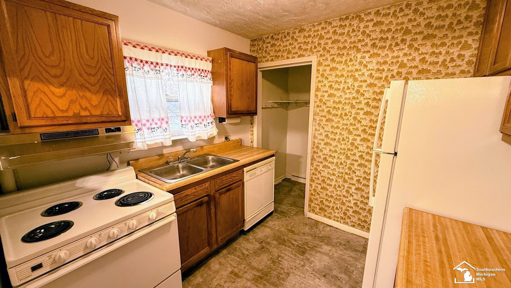 811 Young, Ypsilanti, MI 48198 — Photo 11