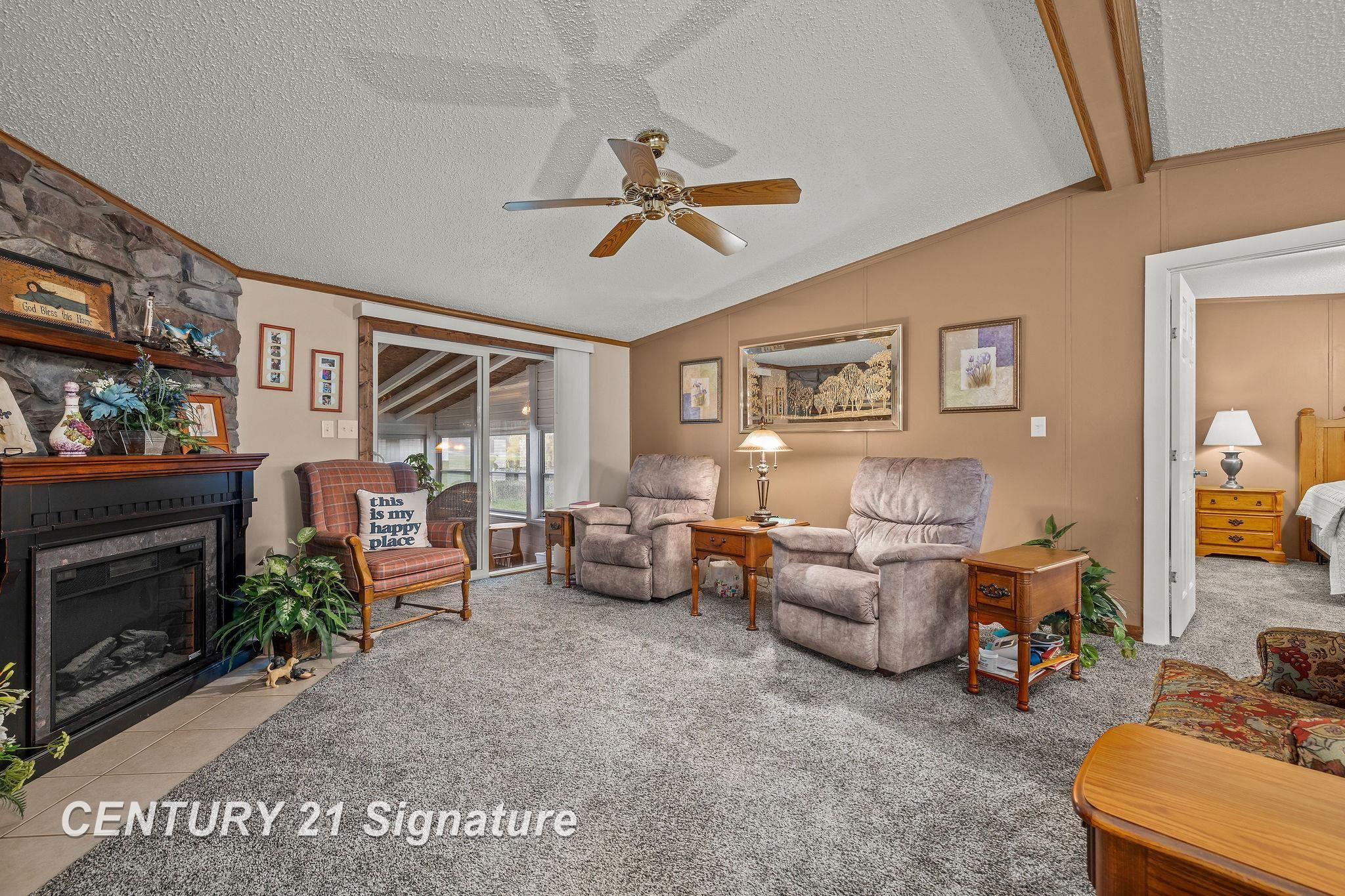 126 E Maple Street, Saint Charles, MI 48655 — Photo 11