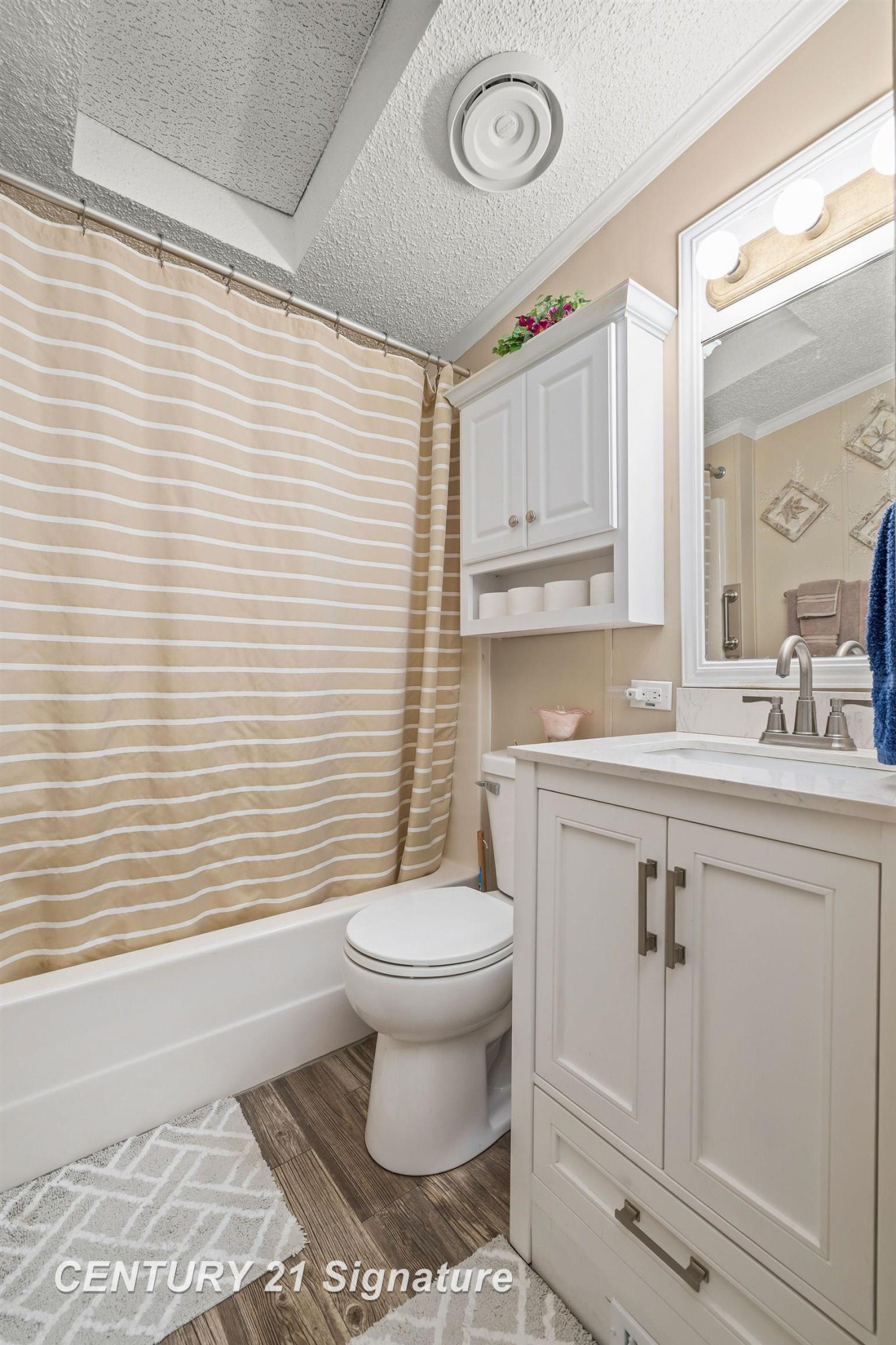 126 E Maple Street, Saint Charles, MI 48655 — Photo 31