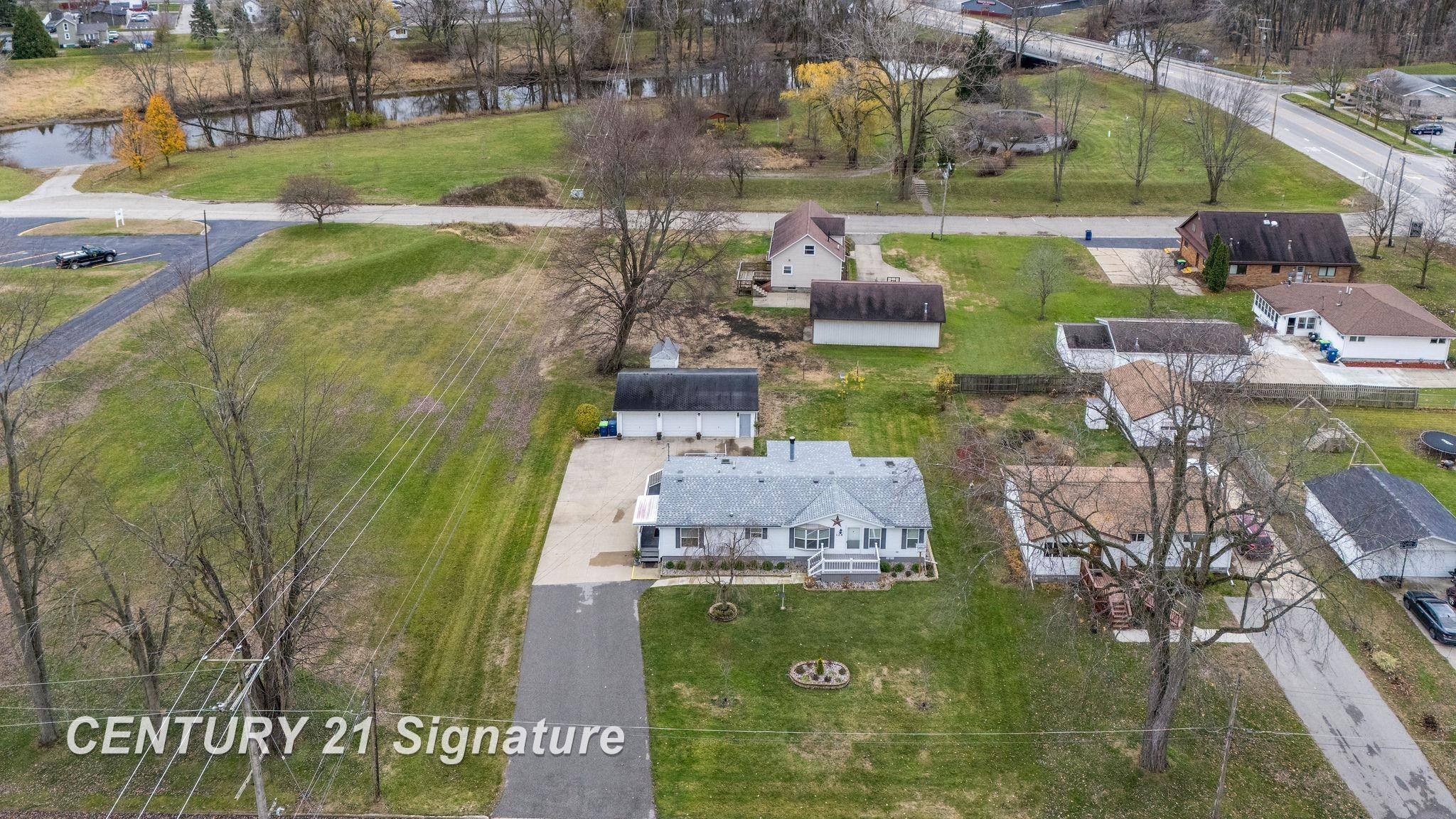 126 E Maple Street, Saint Charles, MI 48655 — Photo 34