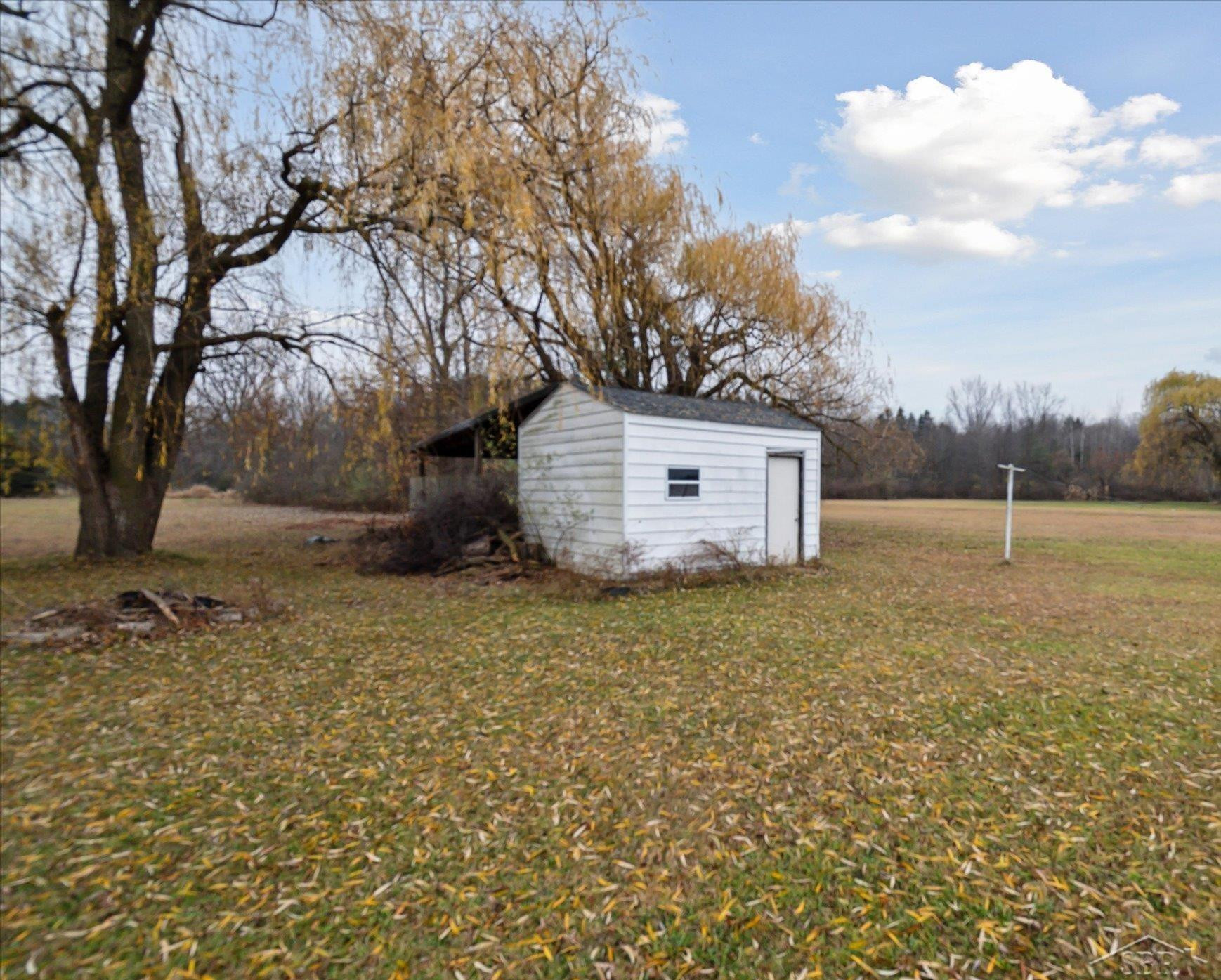 2089 S Brennan Road, Hemlock, MI 48626 — Photo 28