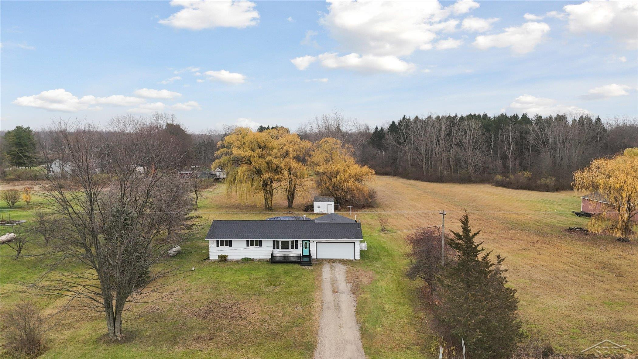 2089 S Brennan Road, Hemlock, MI 48626 — Photo 45