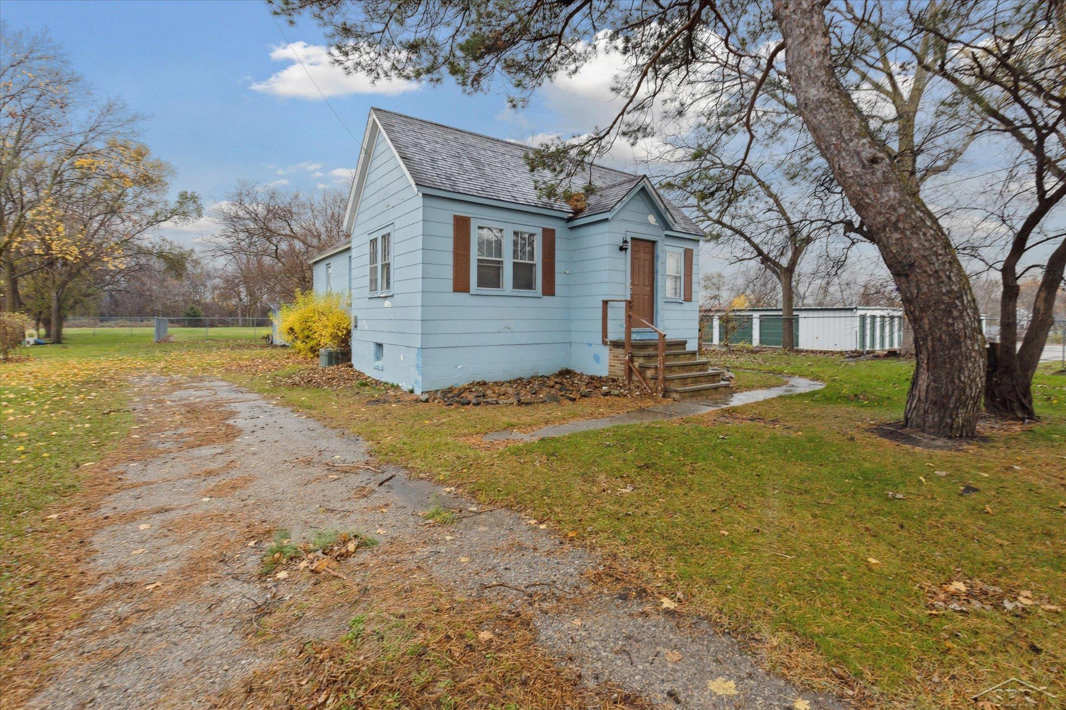 930 E Pine Street, Sebewaing, MI 48759 — Photo 2
