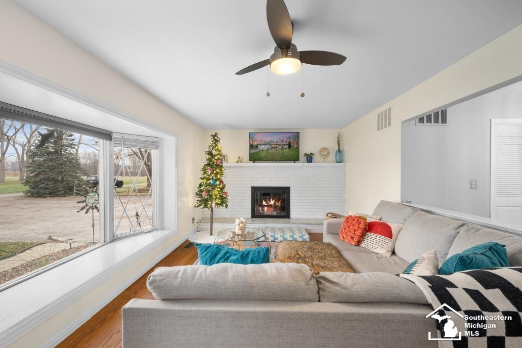 7122 Center, Newport, MI 48166 — Photo 6