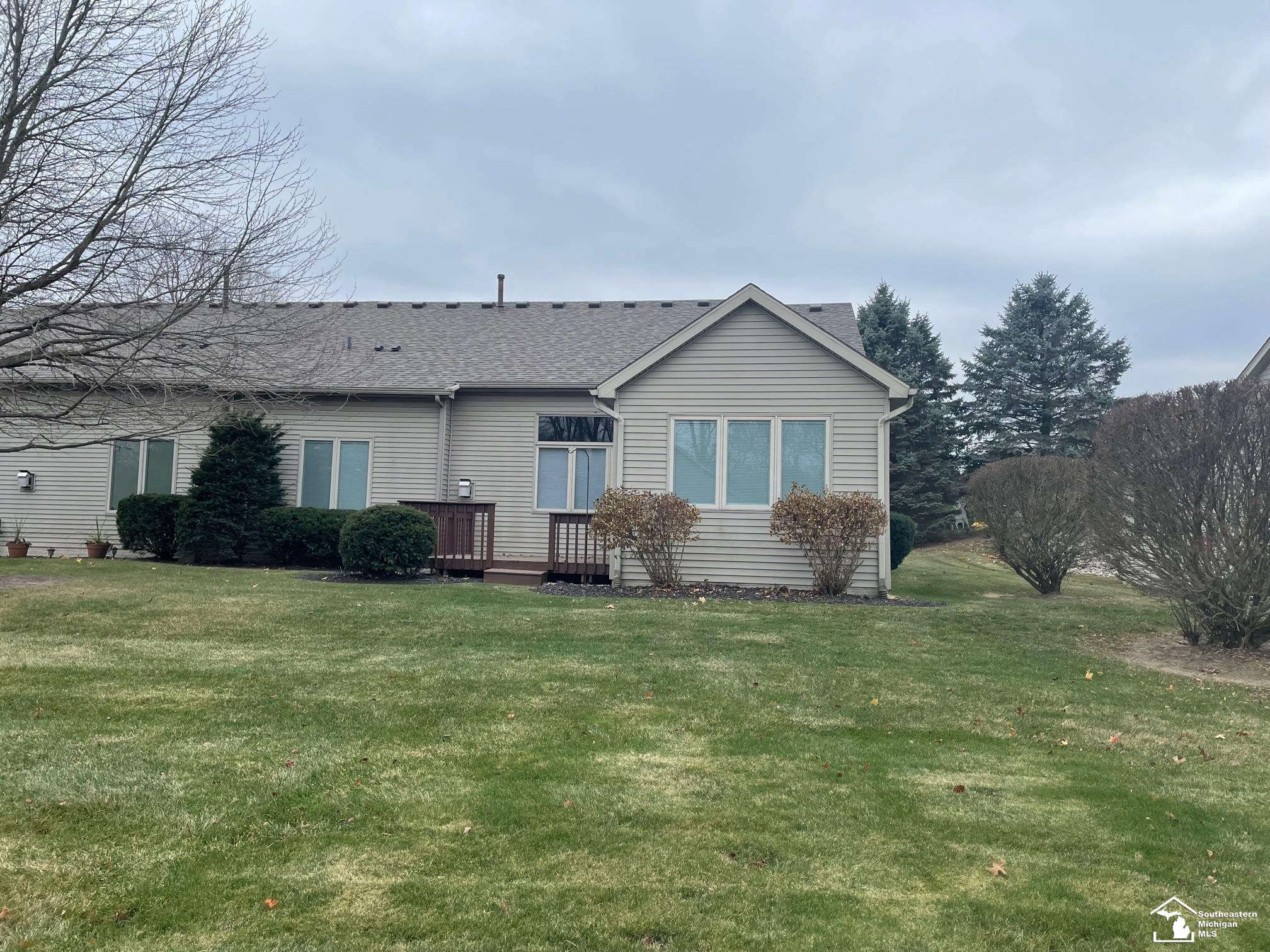 1588 St Andrews, Temperance, MI 48182 — Photo 2