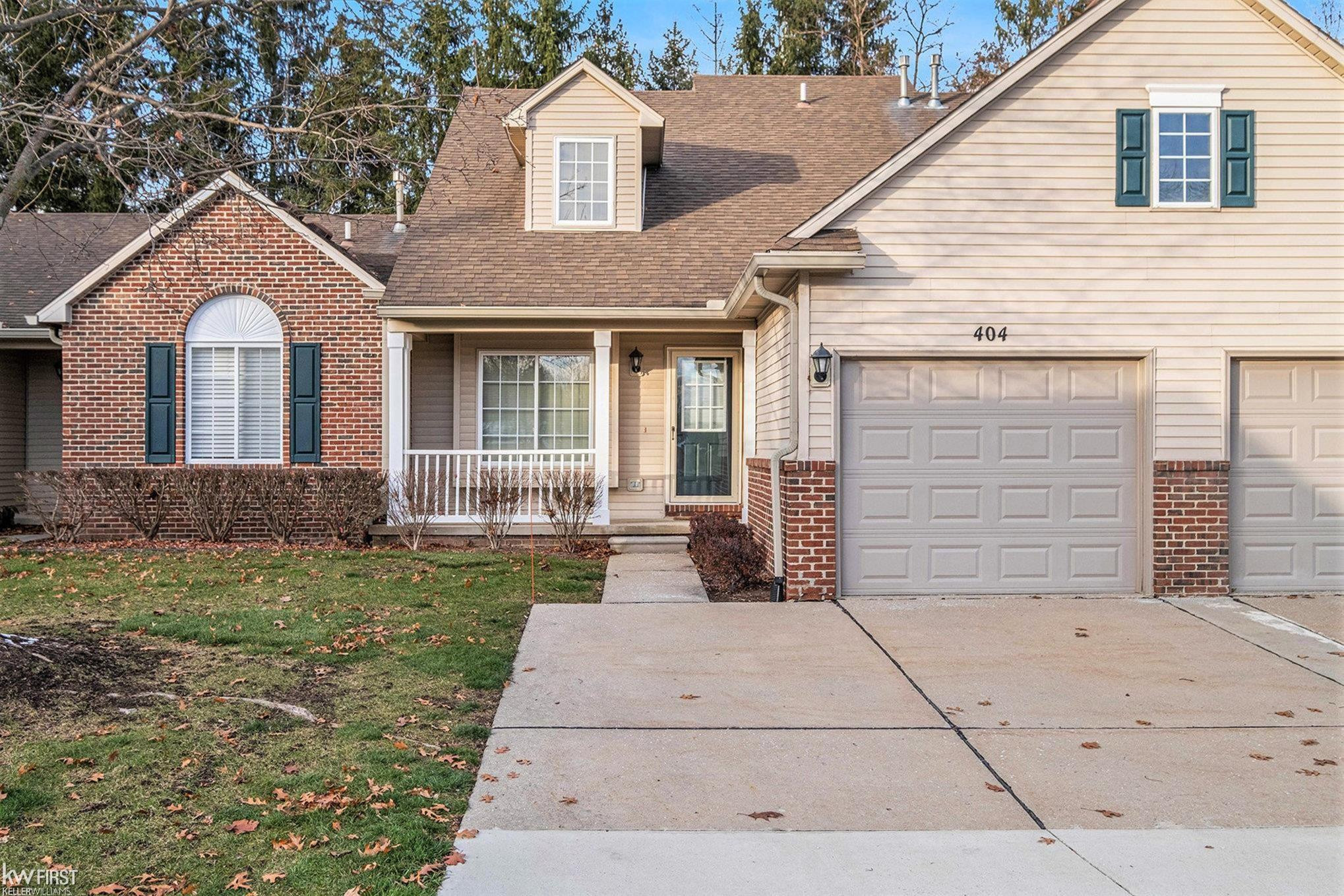 404 Woodfield Square, Brighton, MI 48116 — Photo 2