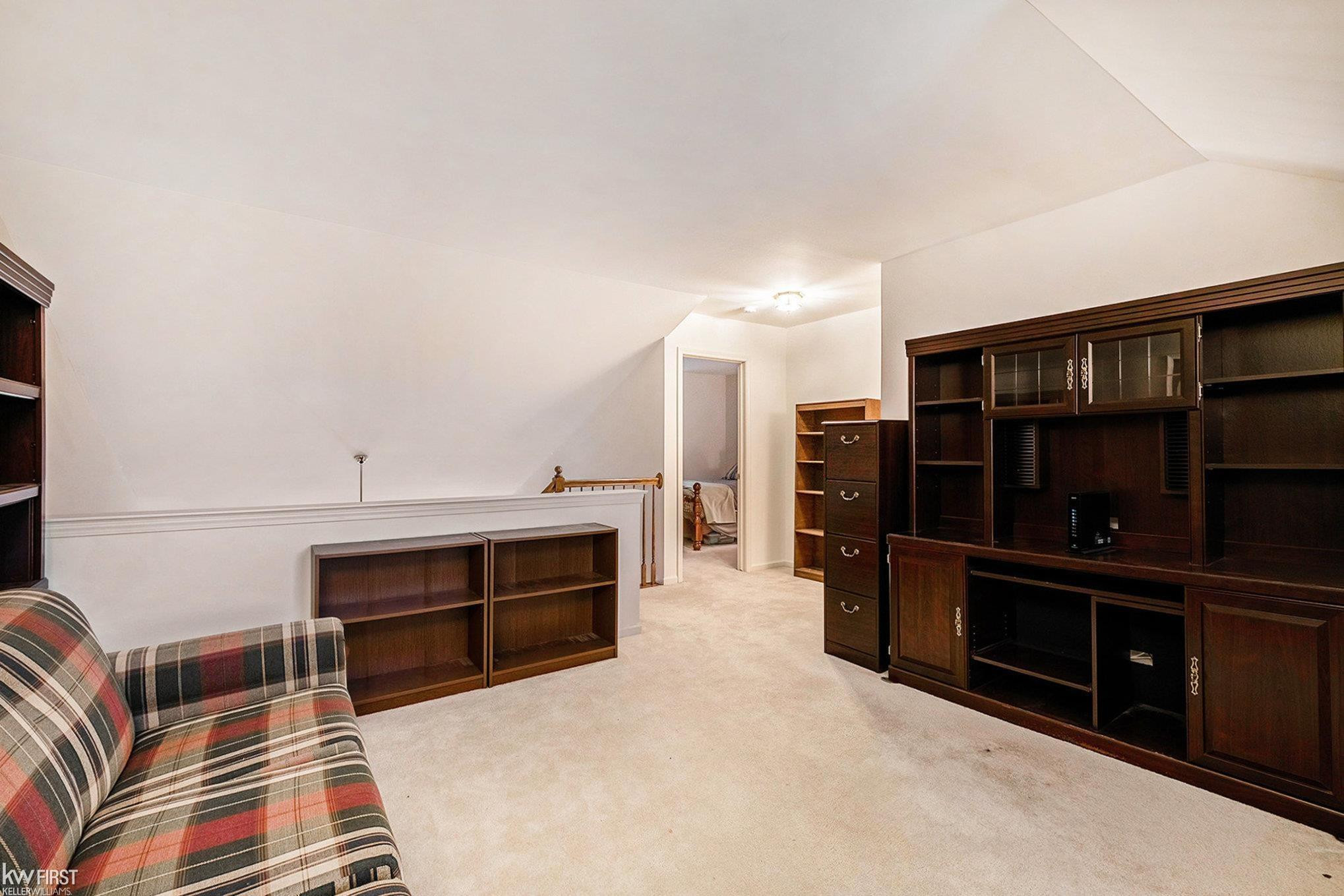404 Woodfield Square, Brighton, MI 48116 — Photo 9