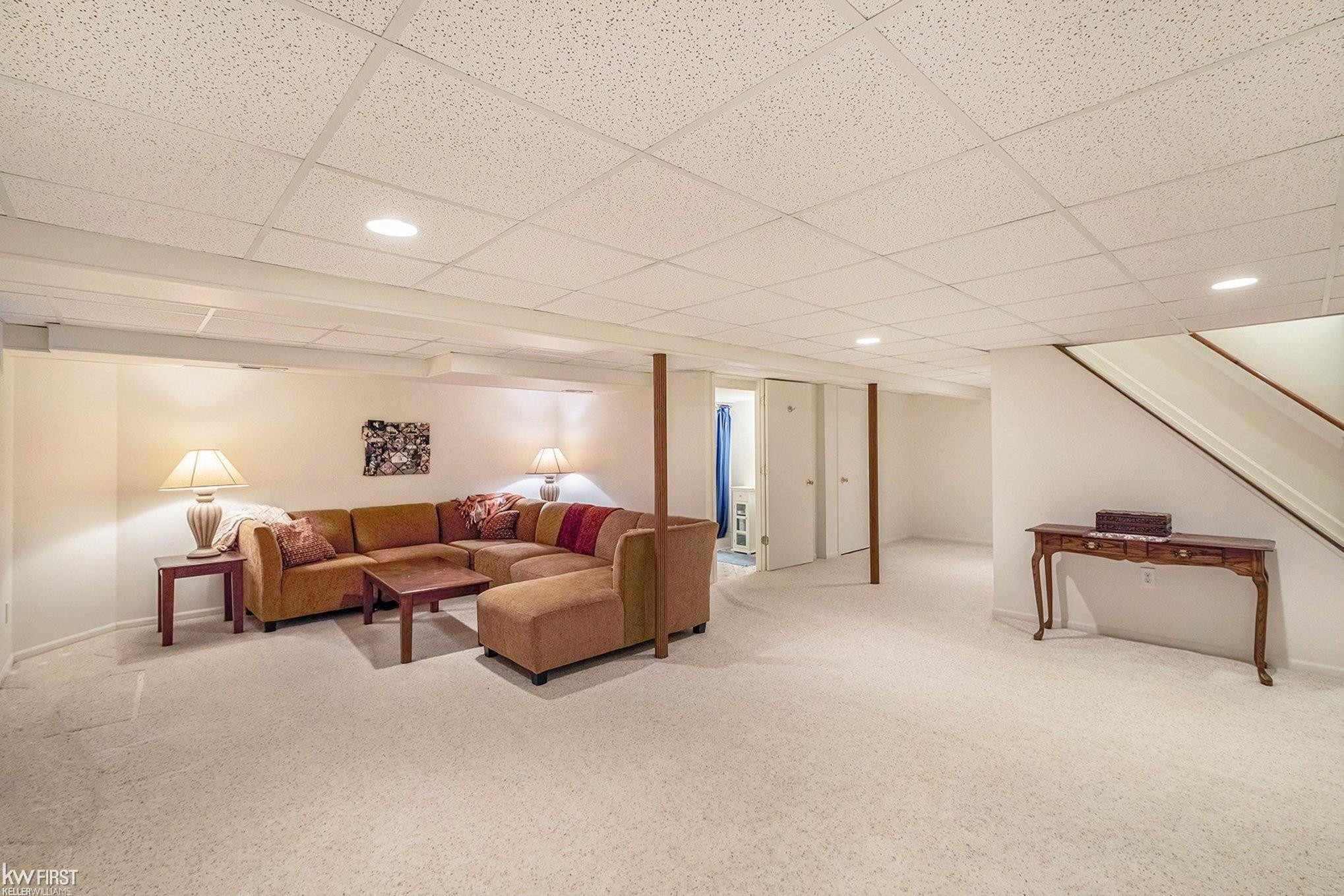 404 Woodfield Square, Brighton, MI 48116 — Photo 12