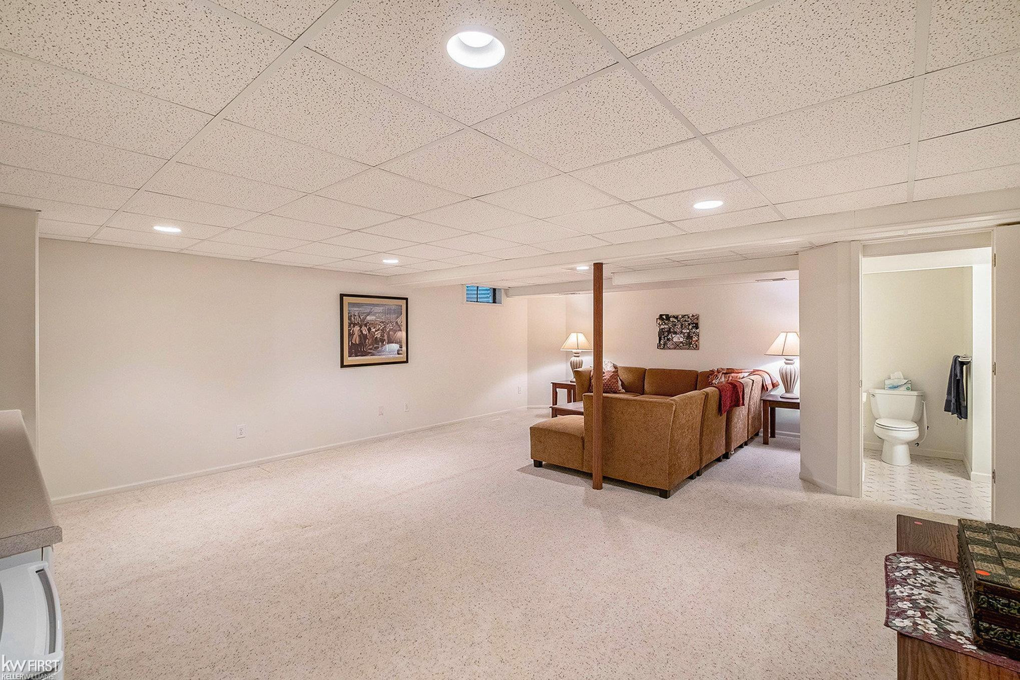 404 Woodfield Square, Brighton, MI 48116 — Photo 13