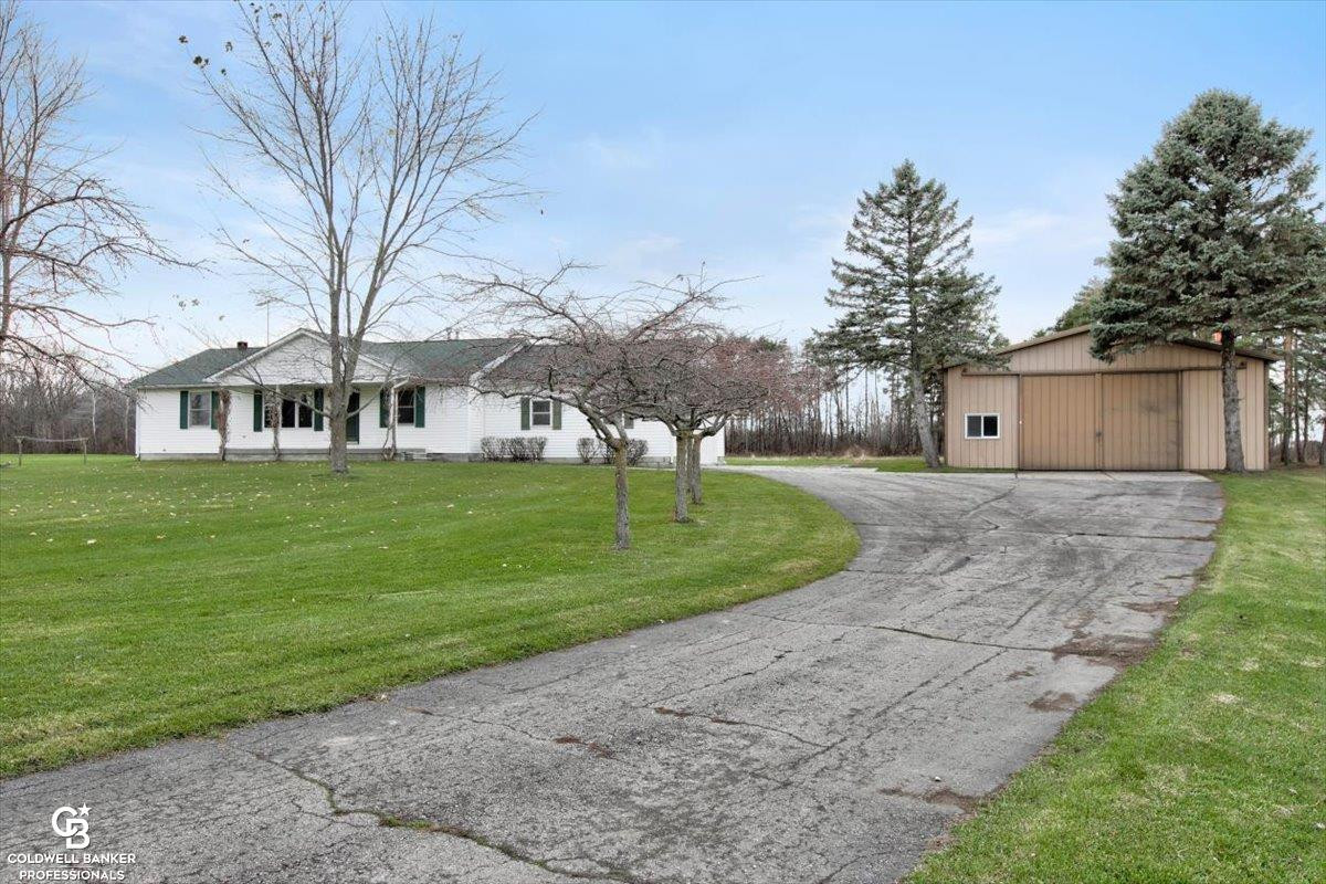184 Wales Center Road, MI — Photo 2
