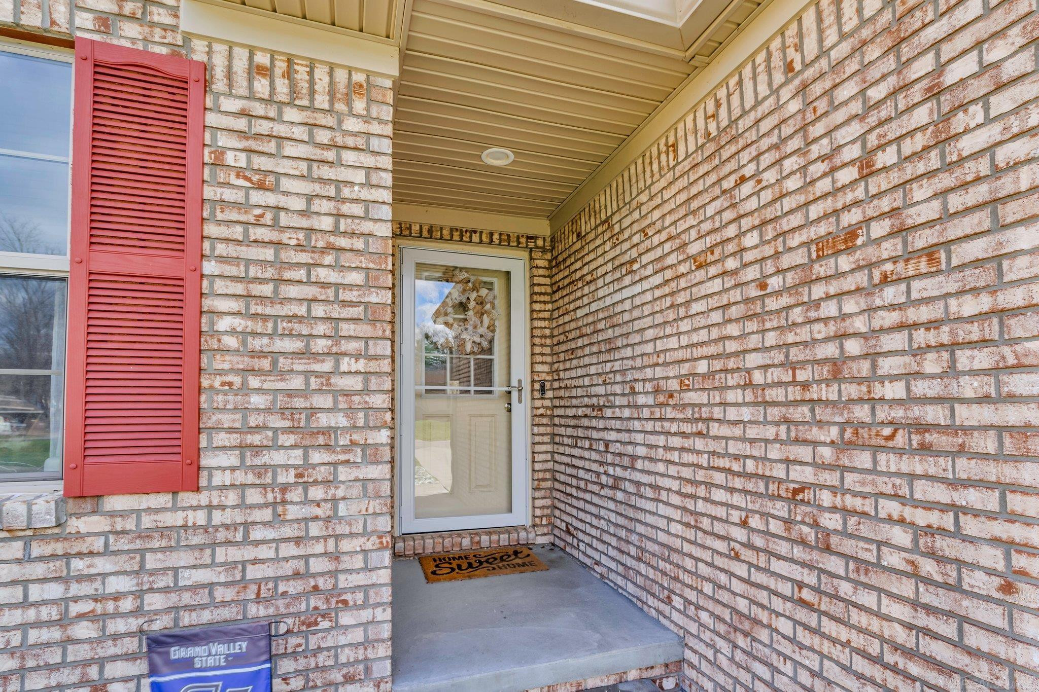 207 Jonathon Drive, Almont, MI 48003 — Photo 3