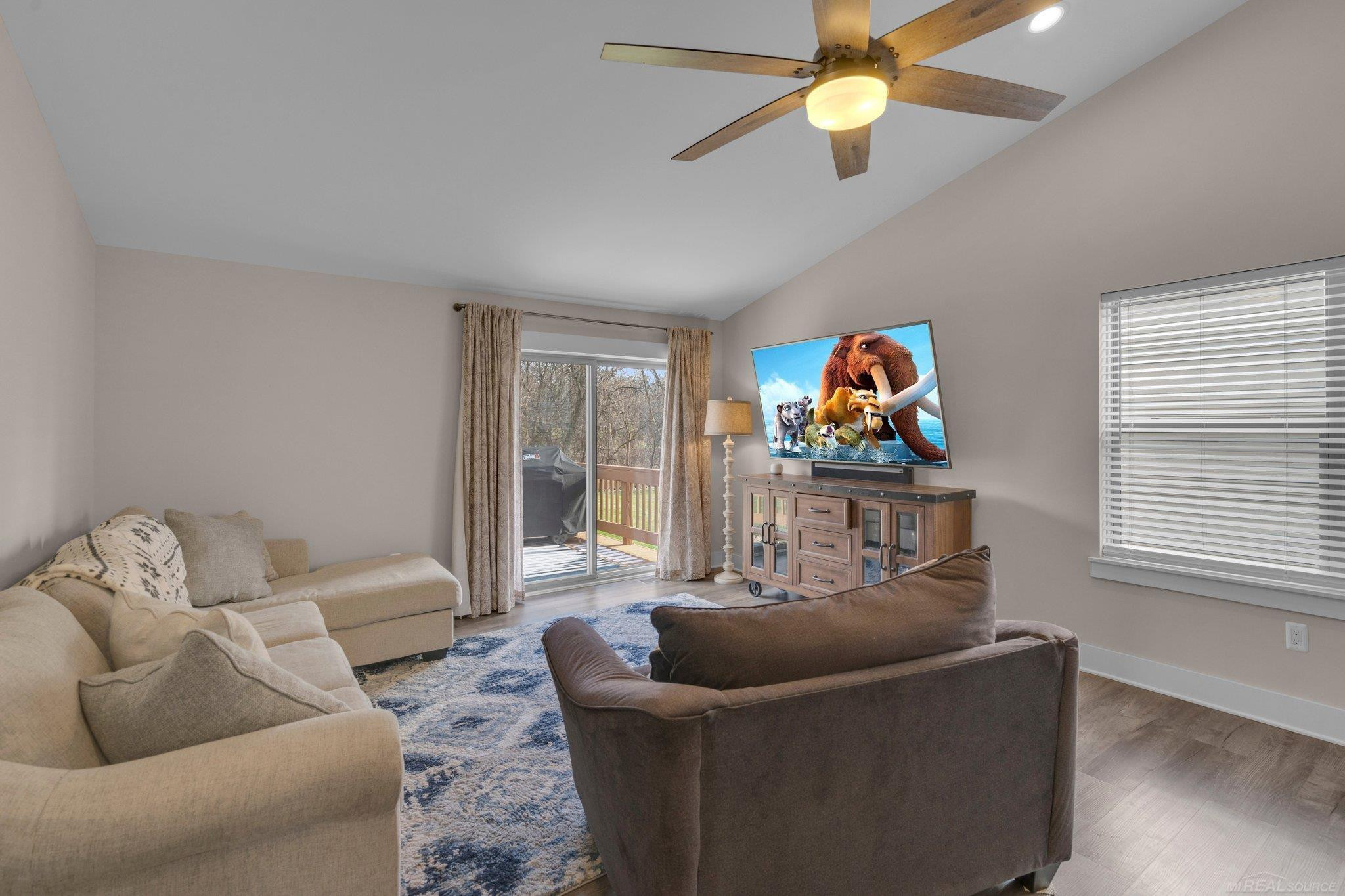 207 Jonathon Drive, Almont, MI 48003 — Photo 5
