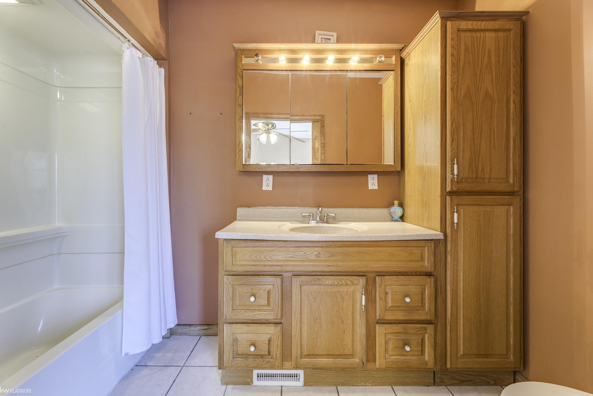 6787 Fargo Road, MI 48006 — Photo 19
