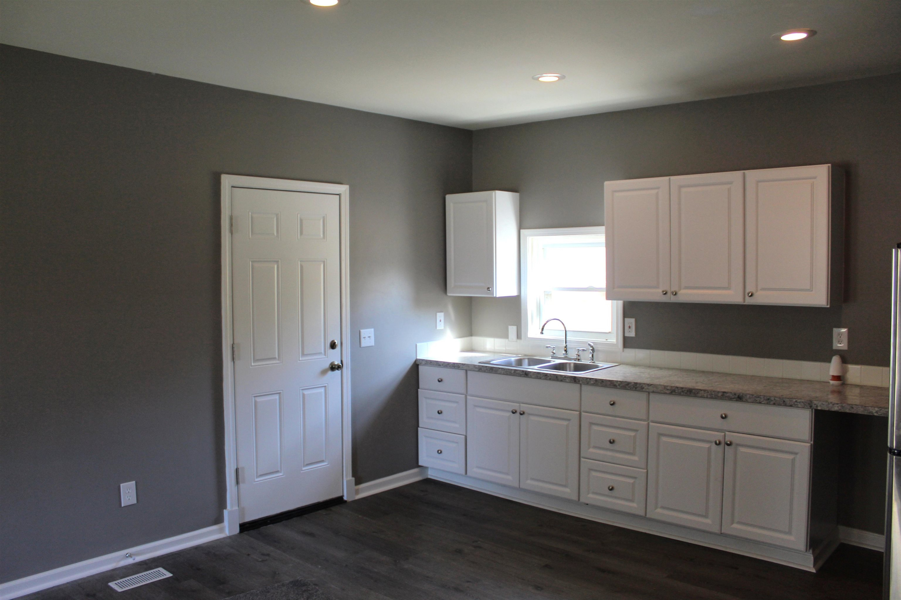 801 S Mill Street, Clio, MI 48420 — Photo 5