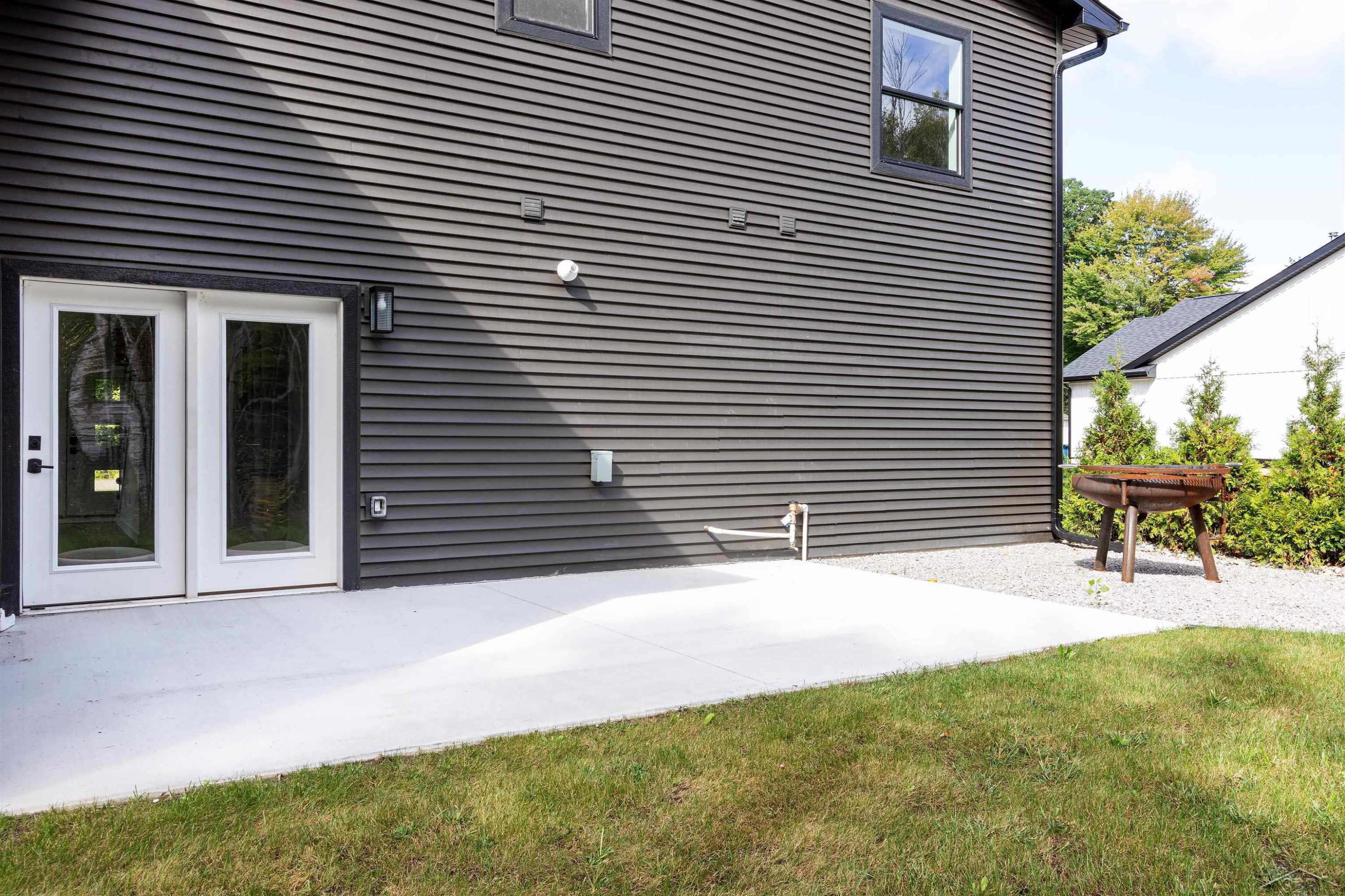2398 N Smith Street, Sanford, MI 48657 — Photo 27