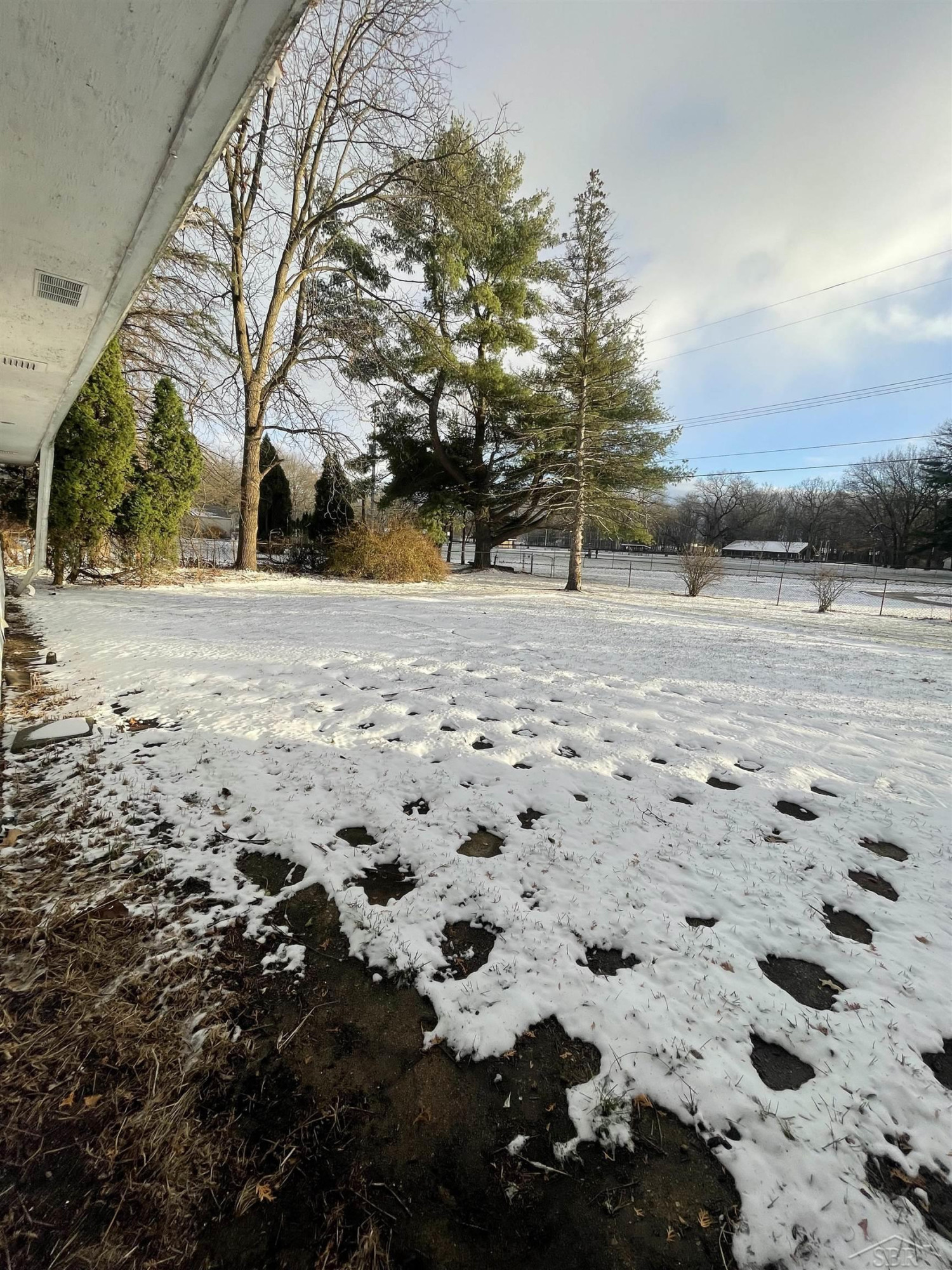 201 Sunview Drive, Saint Charles, MI 48655 — Photo 2