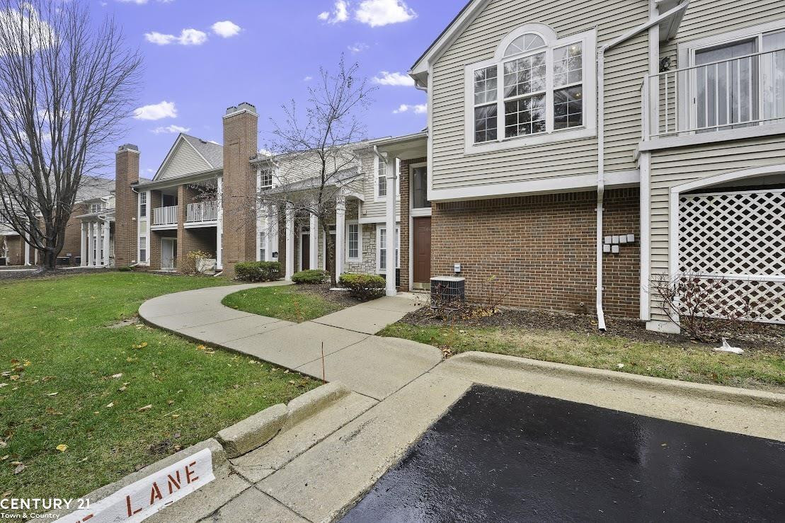 5472 Pine Aires Drive, Sterling Heights, MI 48314 — Photo 2