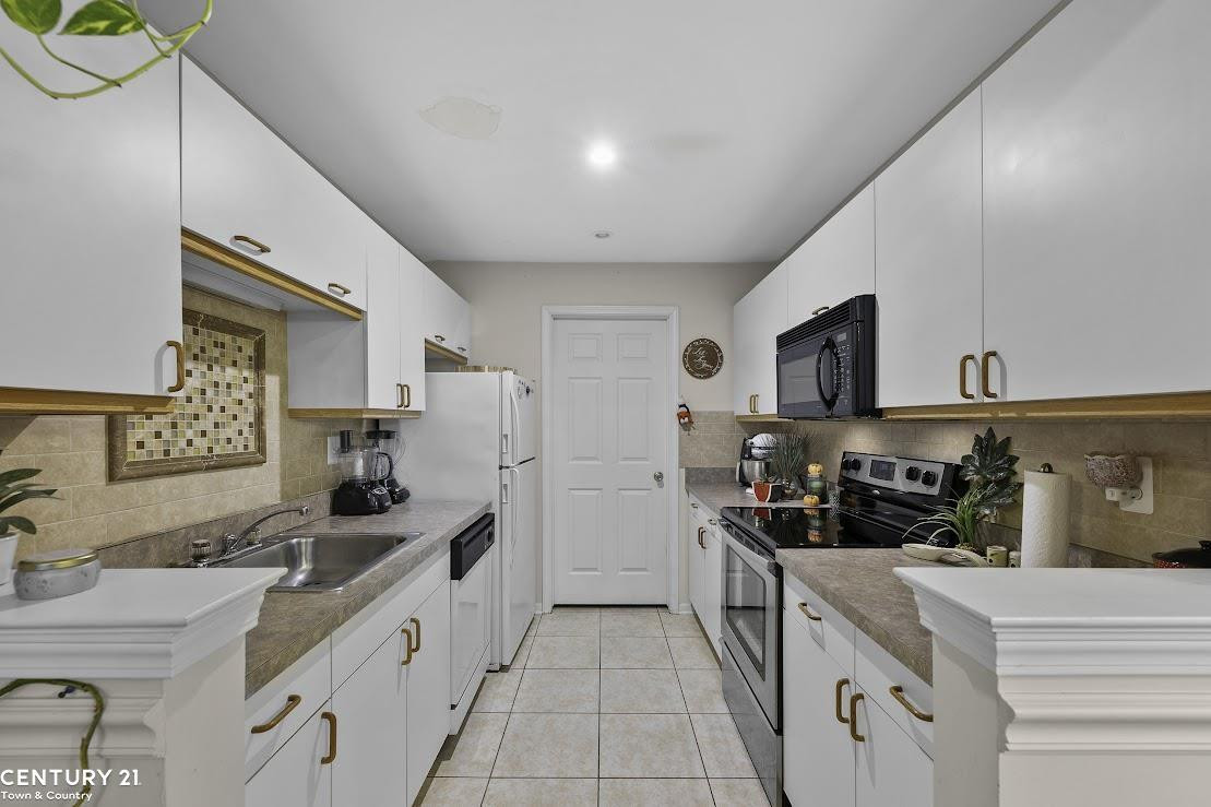 5472 Pine Aires Drive, Sterling Heights, MI 48314 — Photo 12