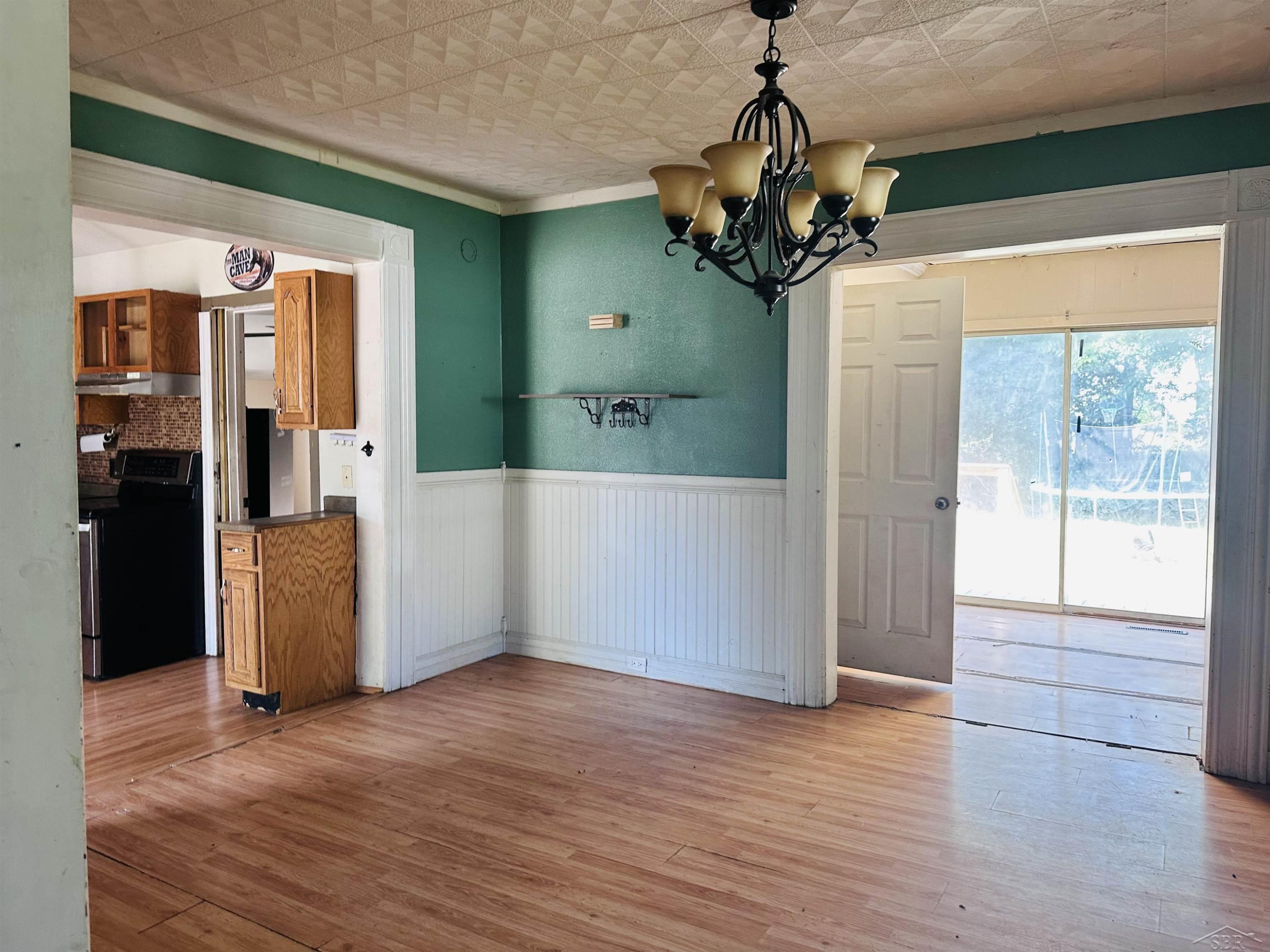 306 W 6th Street, Clare, MI 48617 — Photo 4