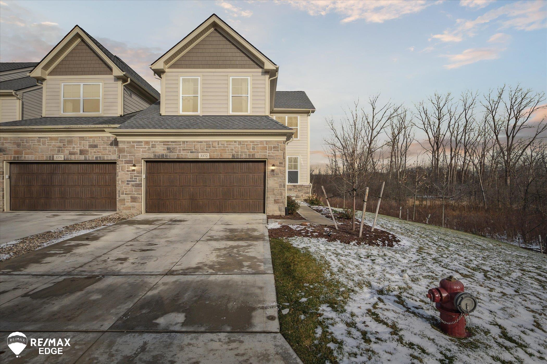 3372 Roseford, Ann Arbor, MI 48105 — Photo 2
