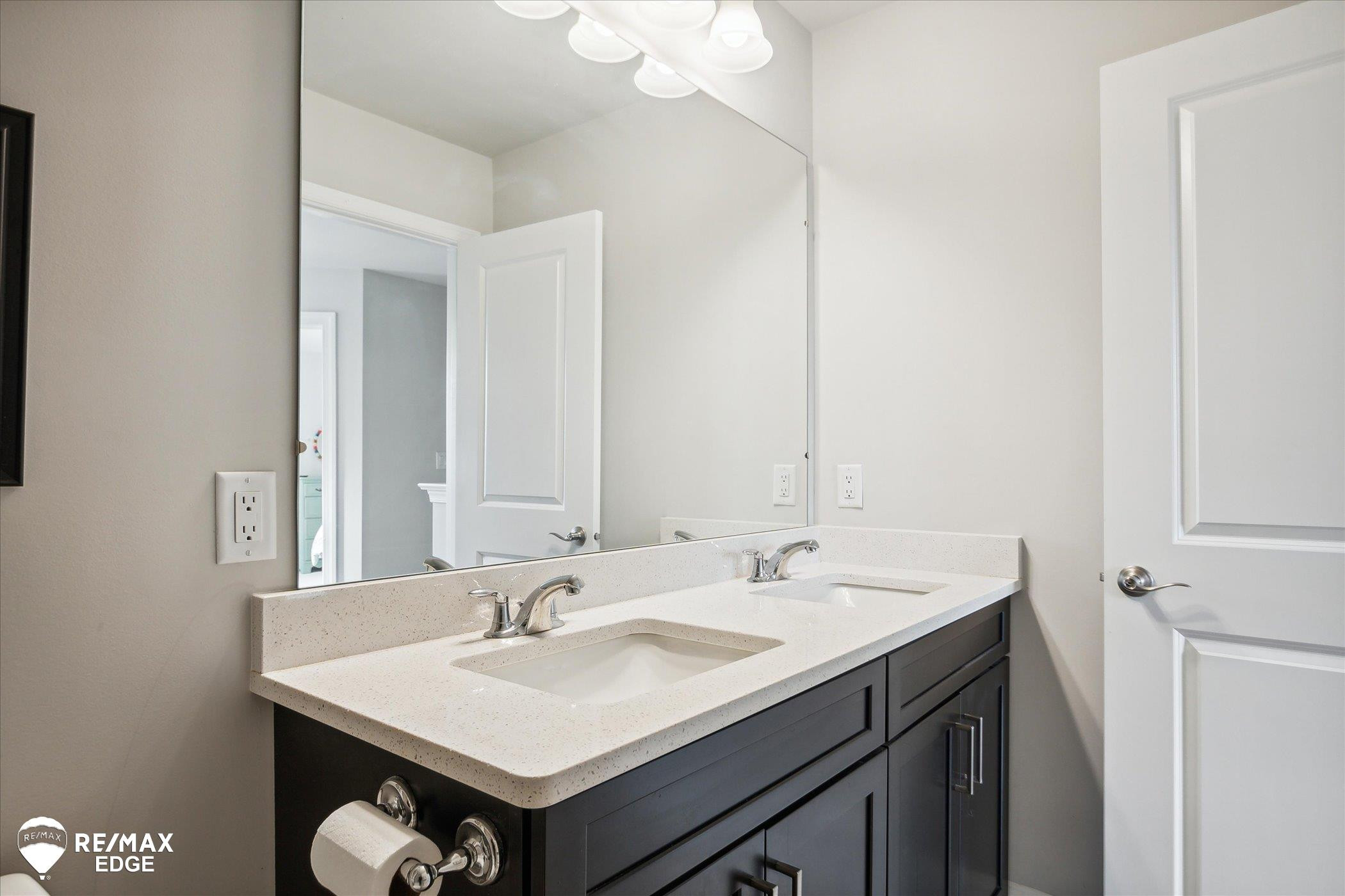 3372 Roseford, Ann Arbor, MI 48105 — Photo 38