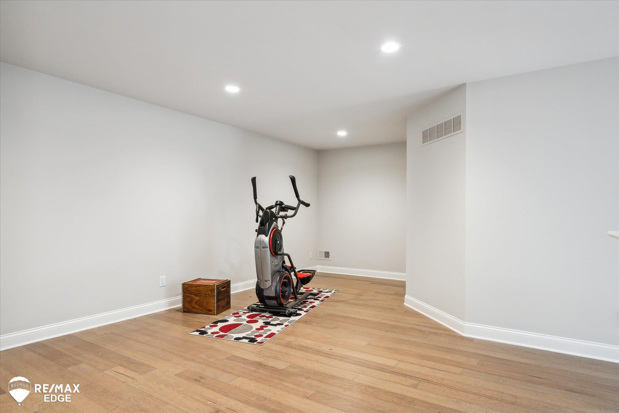 3372 Roseford, Ann Arbor, MI 48105 — Photo 39