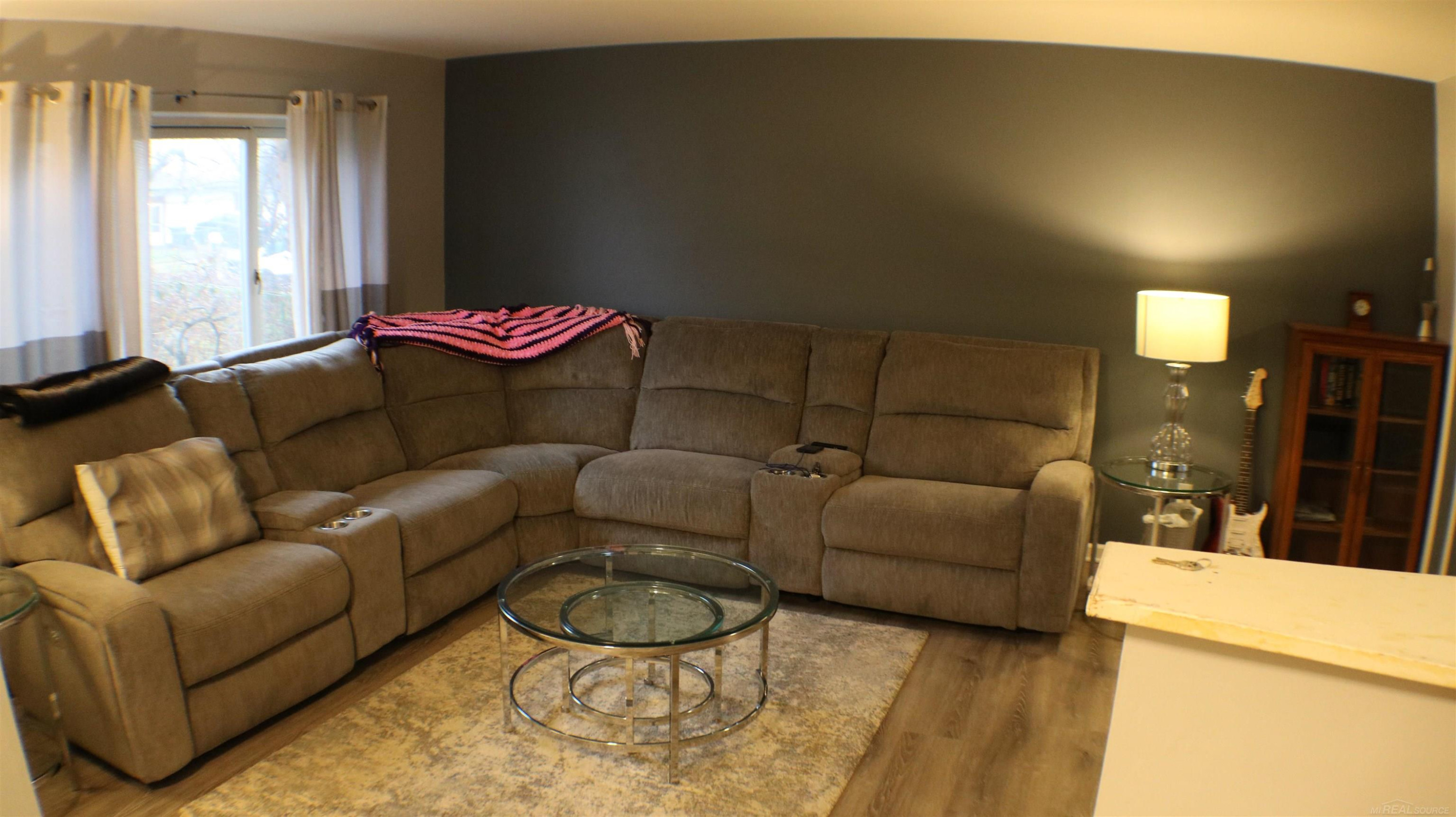 8737 Crestview Drive, Sterling Heights, MI 48312 — Photo 3