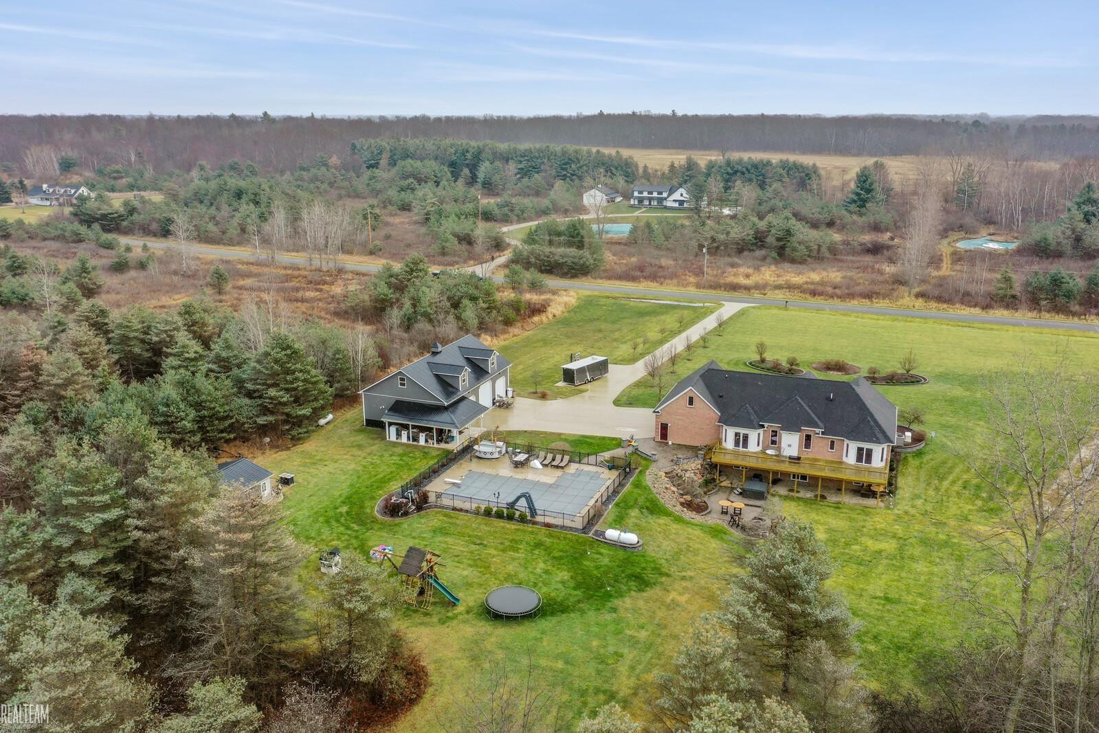 4135 Shamrock Road, Emmett, MI 48022 — Photo 4