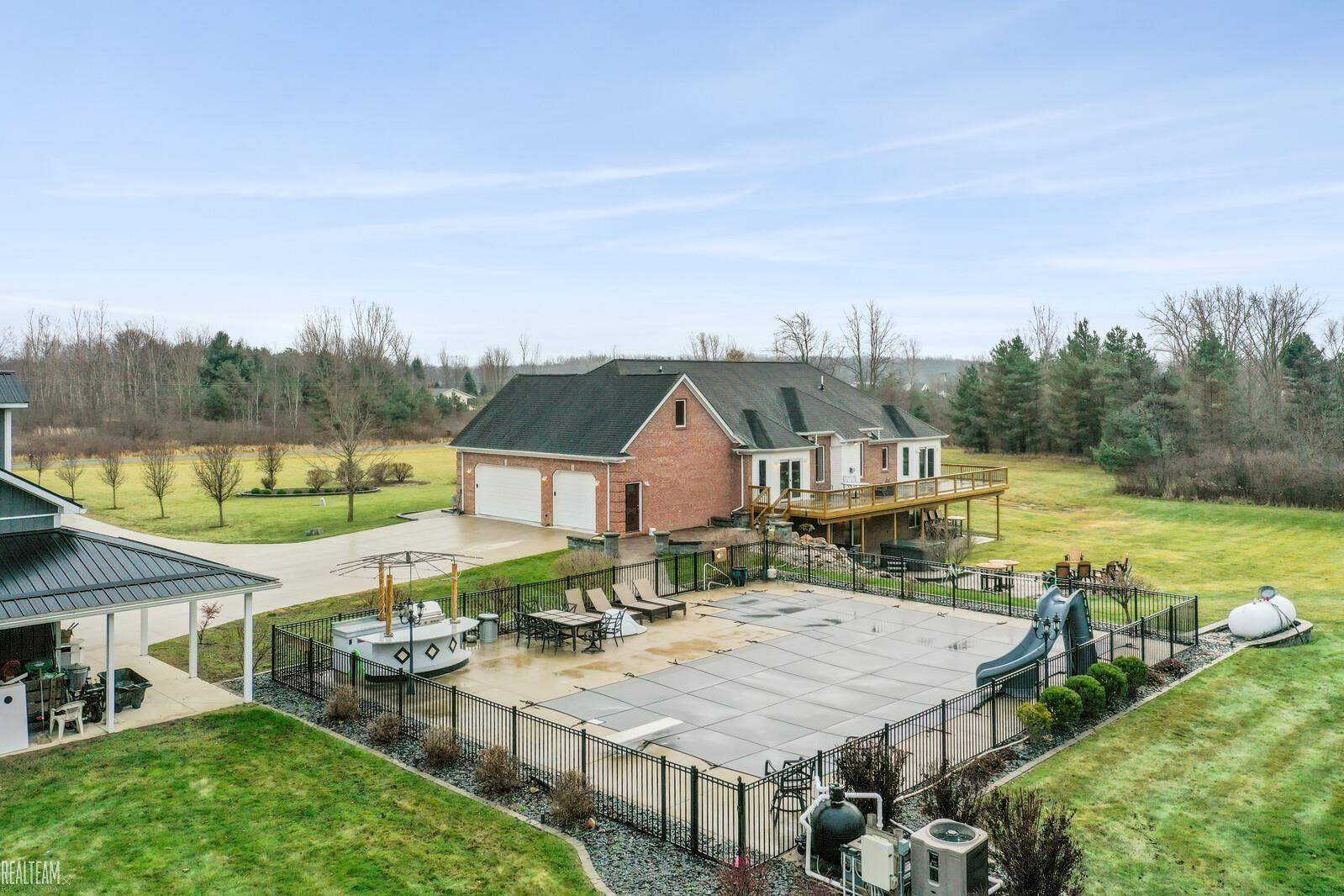 4135 Shamrock Road, Emmett, MI 48022 — Photo 7