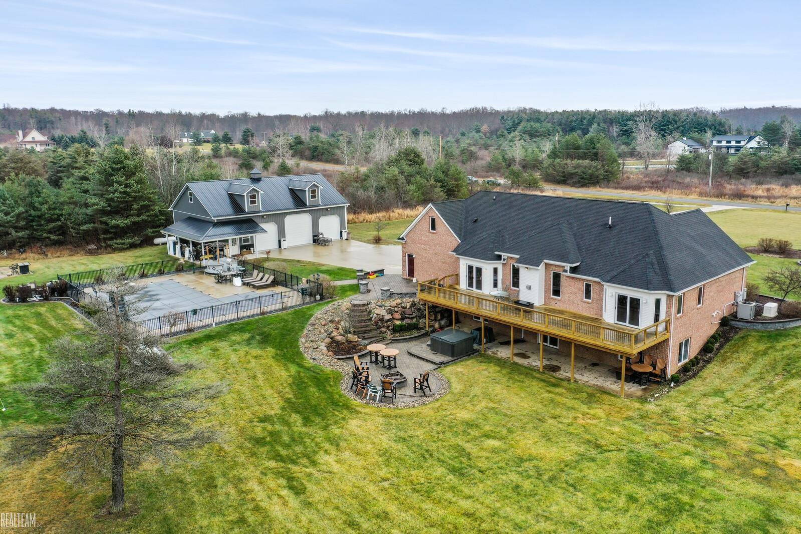 4135 Shamrock Road, Emmett, MI 48022 — Photo 9