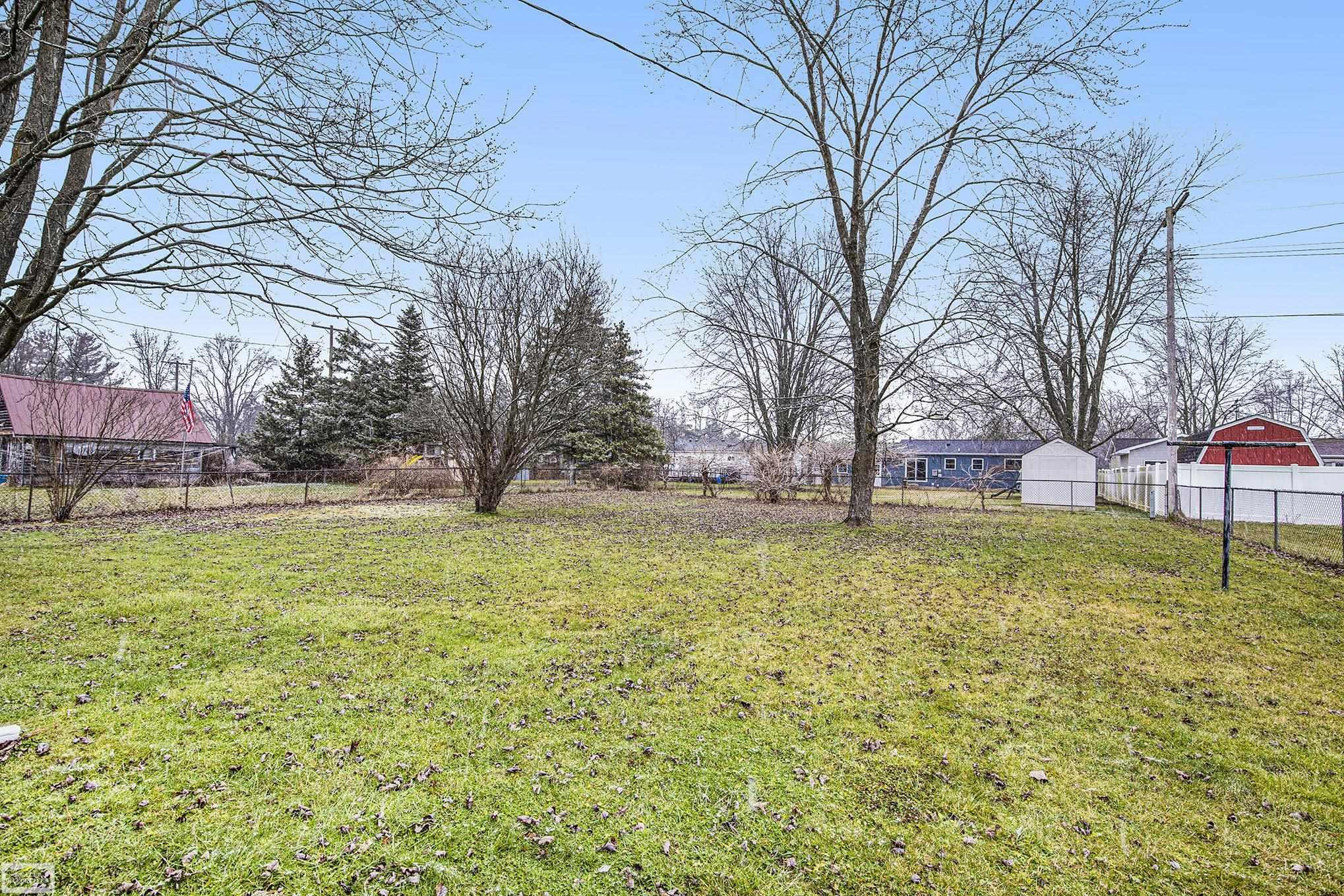 210 S Hunter Street, Capac, MI 48014 — Photo 2