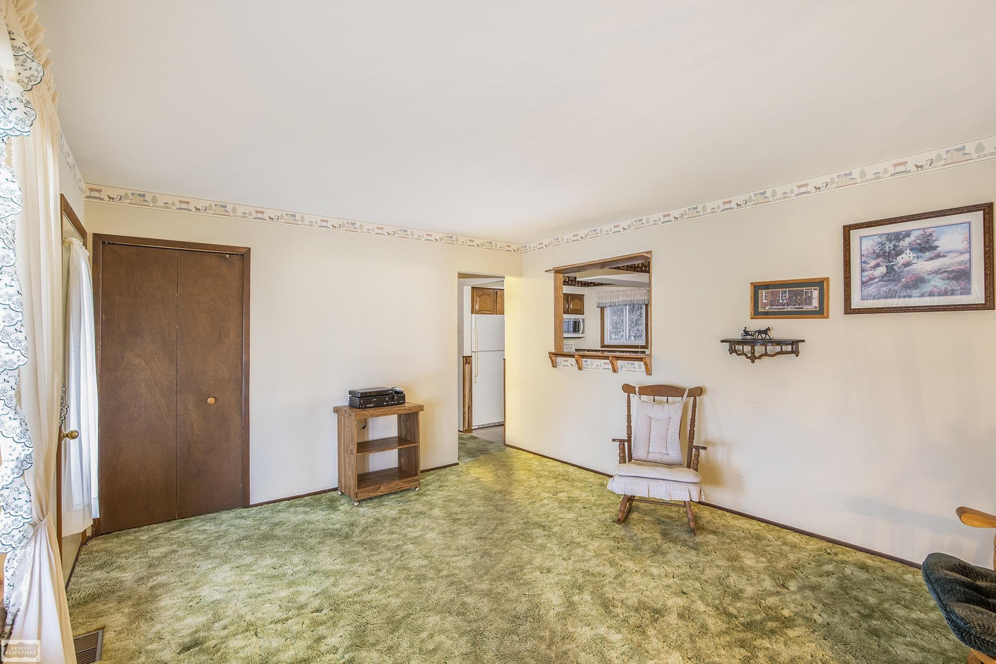 210 S Hunter Street, Capac, MI 48014 — Photo 12